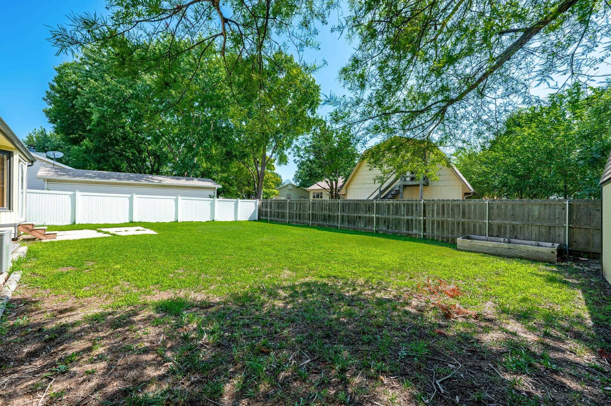 Wichita, Kansas 67212, United States, 4 Bedrooms Bedrooms, ,3 BathroomsBathrooms,Residential,Pending,53471