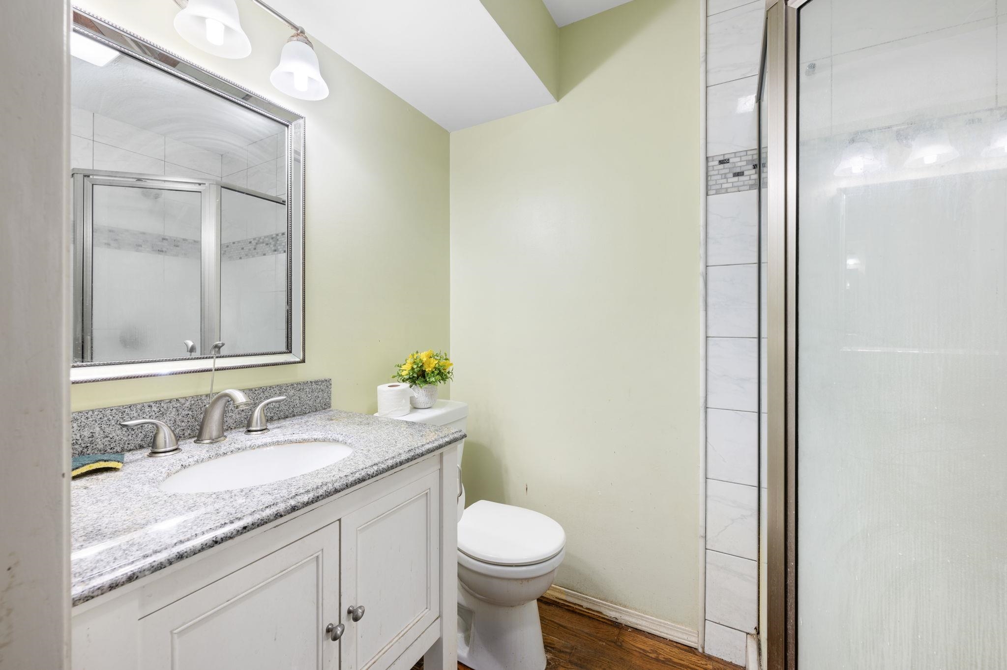 Wichita, Kansas 67212, United States, 4 Bedrooms Bedrooms, ,3 BathroomsBathrooms,Residential,Pending,53471