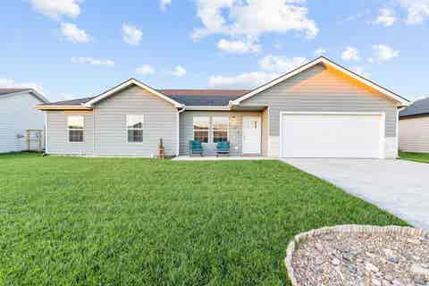 Homes For Sale - 1213 Nautical Dr<br/> Saline County, Salina, KS 67401