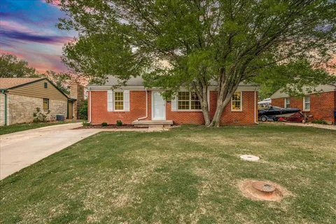1109 N Woodlawn Blvd, Derby, KS MLS: 654470
