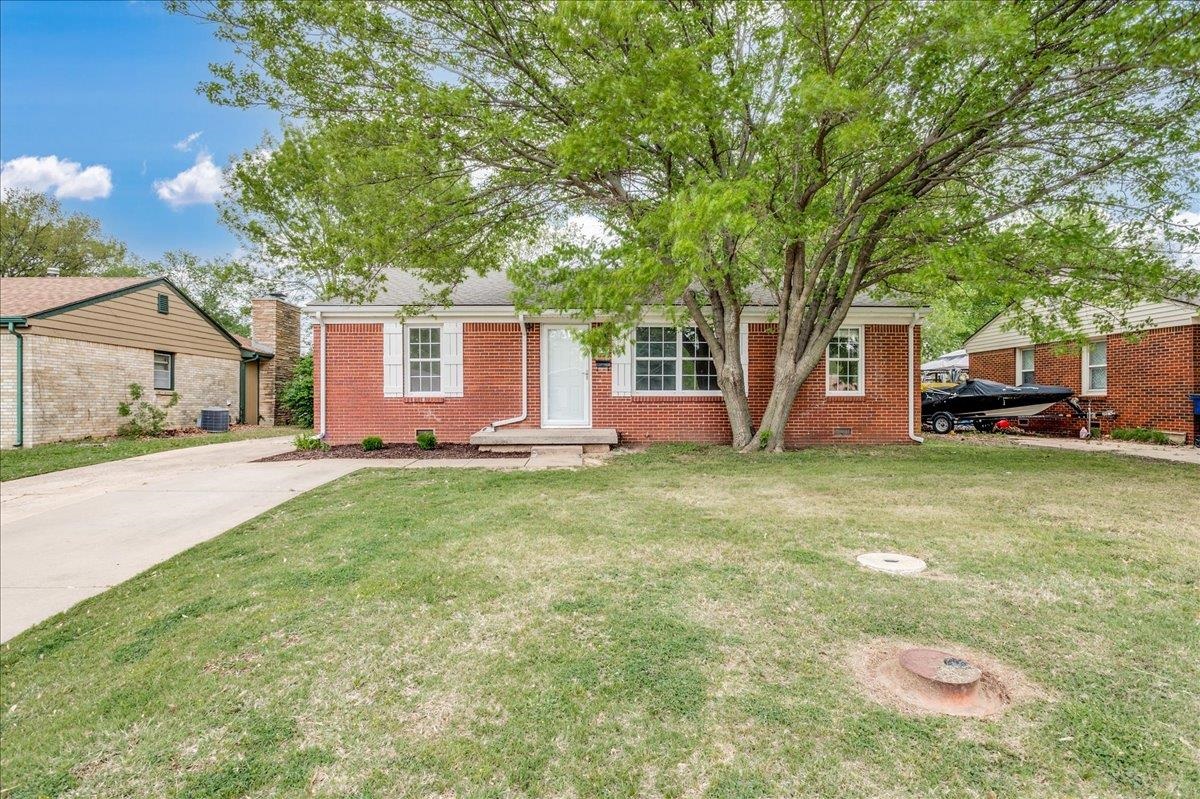 1109 N Woodlawn Blvd, Derby, Kansas image 2