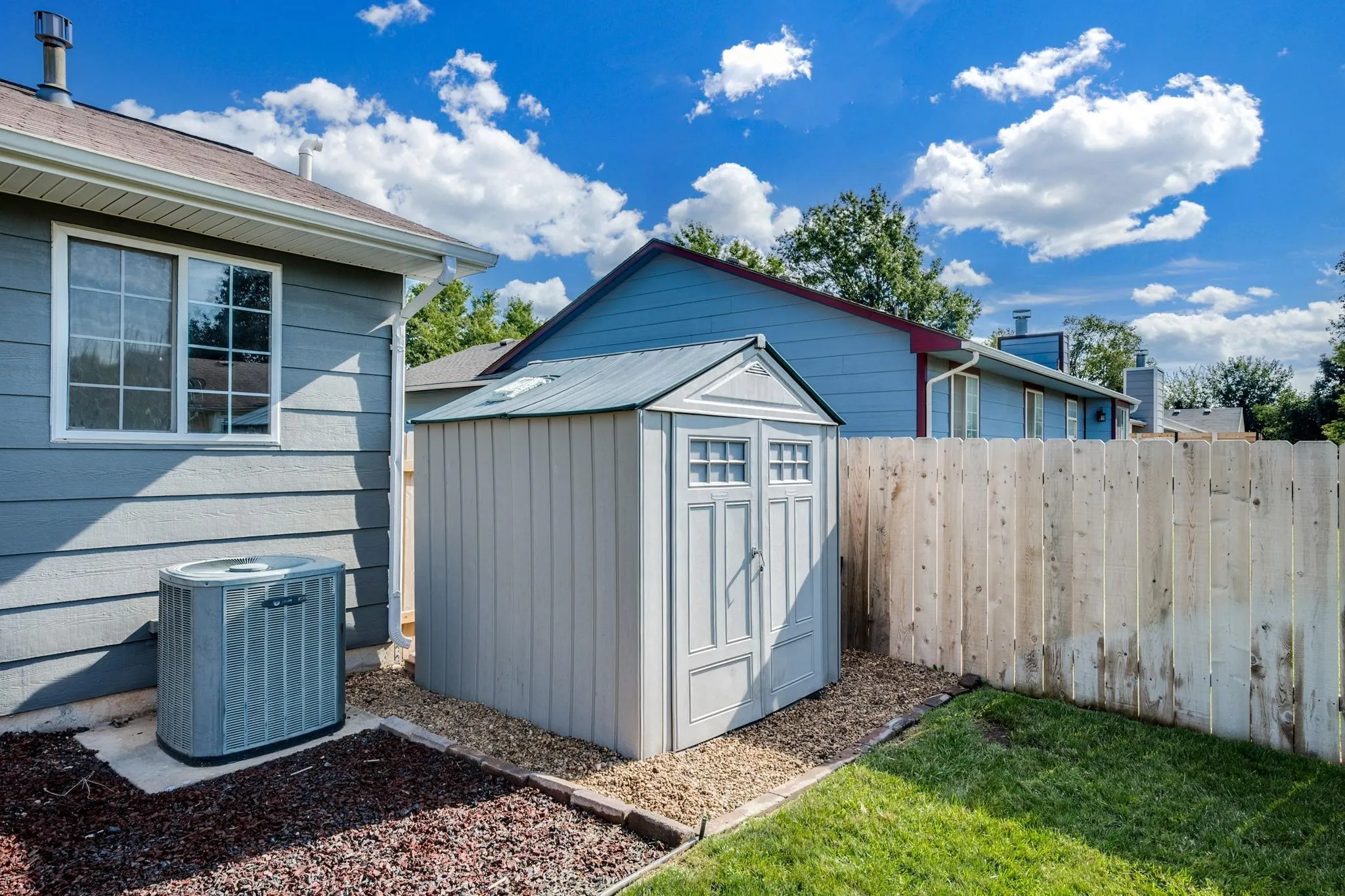 Wichita, Kansas 67212, United States, 4 Bedrooms Bedrooms, ,3 BathroomsBathrooms,Residential,Pending,192371