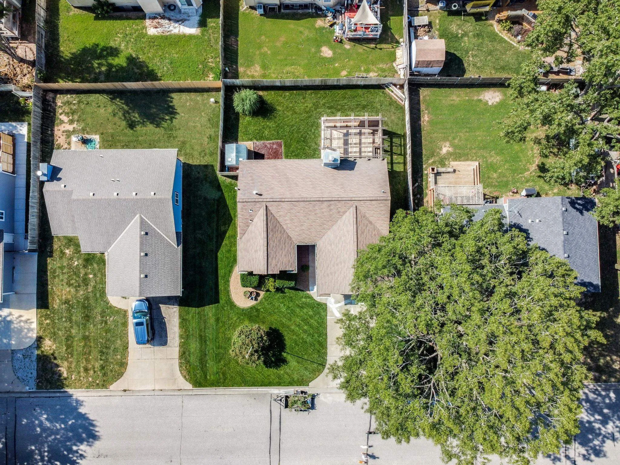 Wichita, Kansas 67212, United States, 4 Bedrooms Bedrooms, ,3 BathroomsBathrooms,Residential,Pending,192371