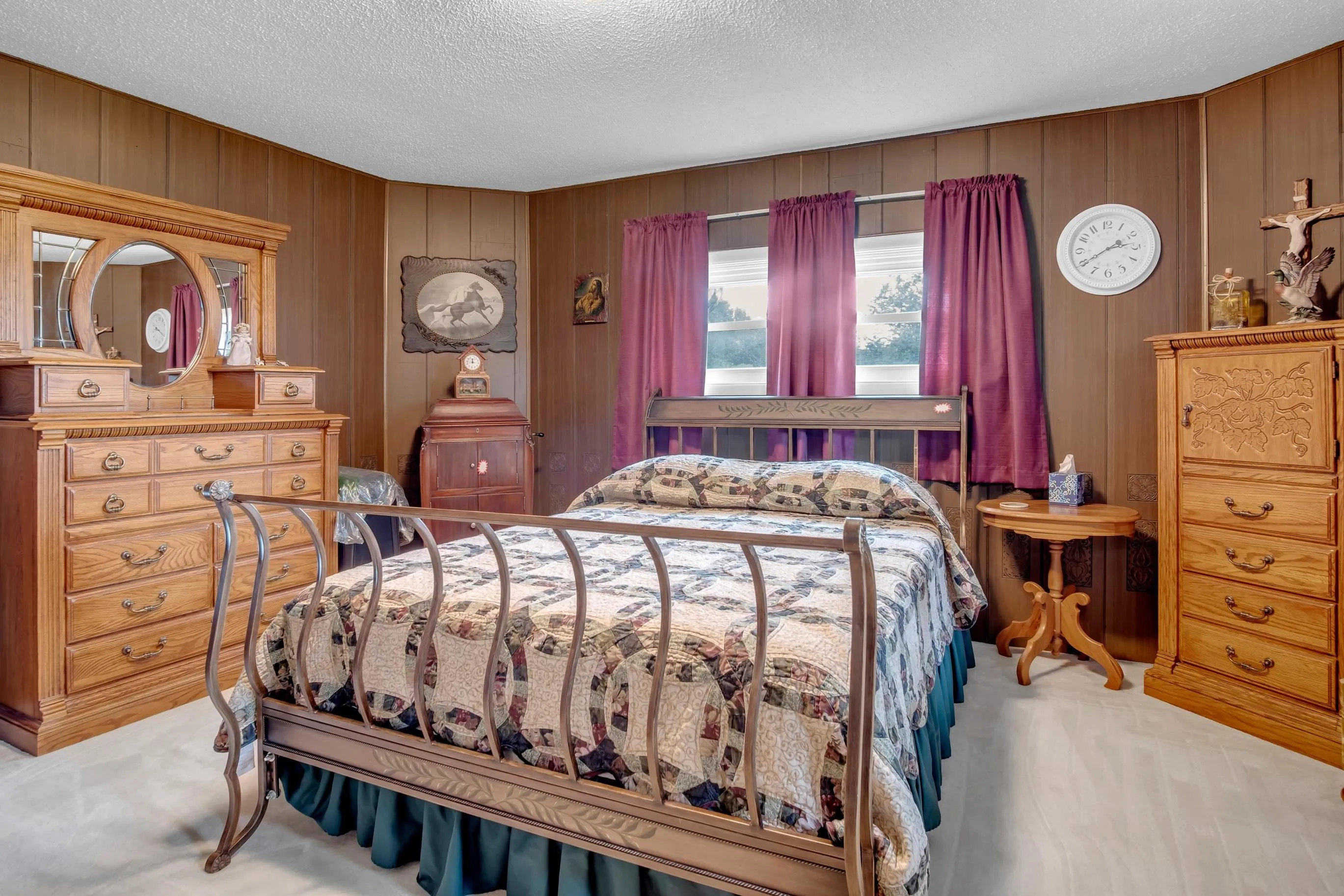 Newton, Kansas 67114, United States, 4 Bedrooms Bedrooms, ,2 BathroomsBathrooms,Residential,Pending,155844