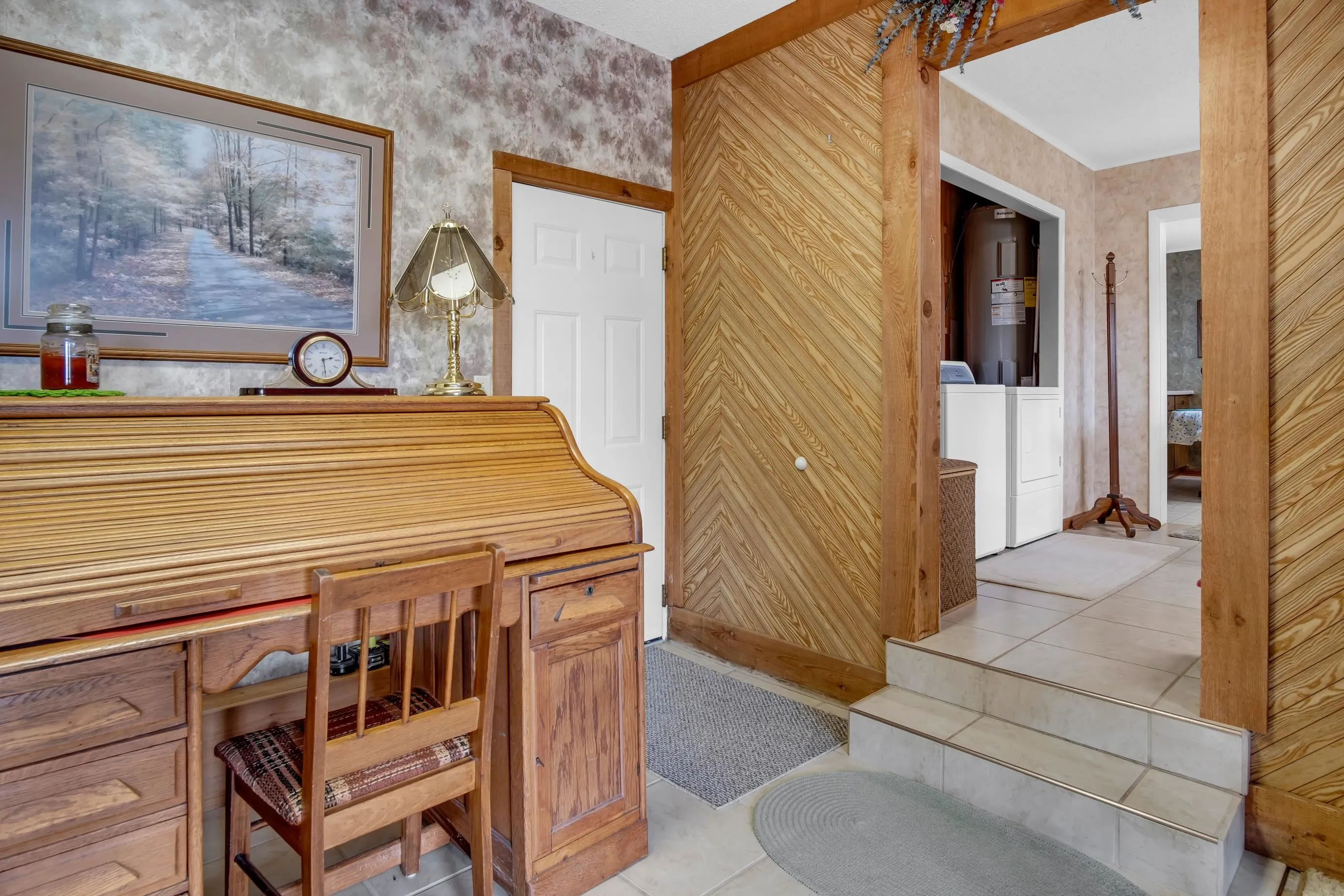 Newton, Kansas 67114, United States, 4 Bedrooms Bedrooms, ,2 BathroomsBathrooms,Residential,Pending,155844