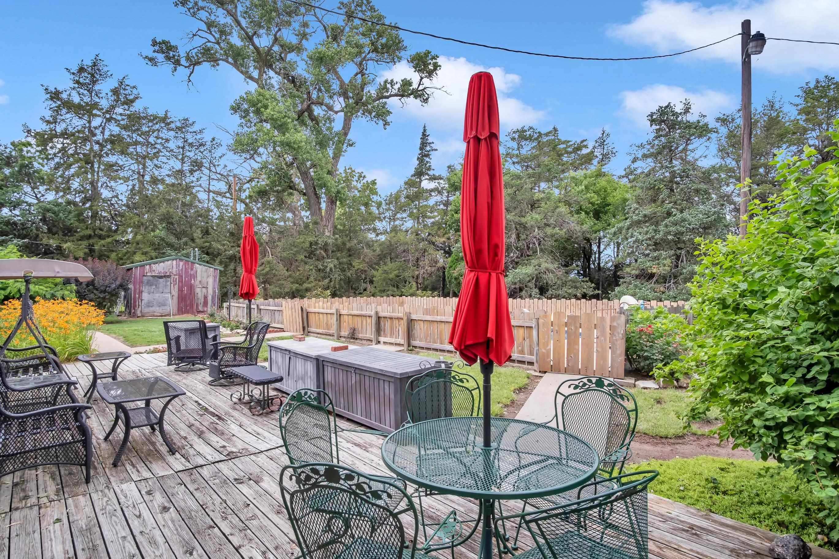 Newton, Kansas 67114, United States, 4 Bedrooms Bedrooms, ,2 BathroomsBathrooms,Residential,Pending,155844