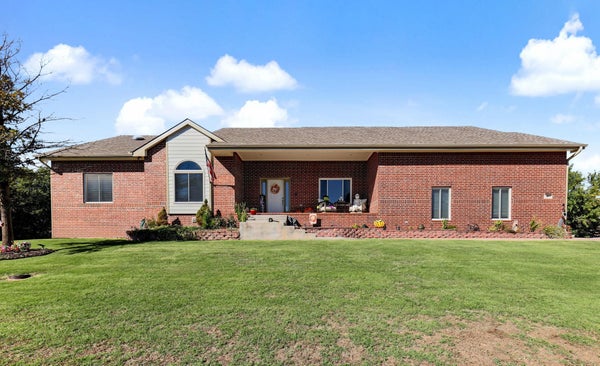48 W STEVIE CT, GODDARD, KS 67052 - Image 3667ab5bf5e72a8ee6cbc0fed22f5fab/2194404001