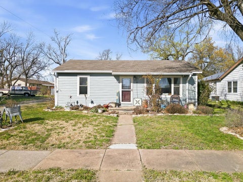 Homes For Sale - 107 S Church St<br/> Udall, KS 67146