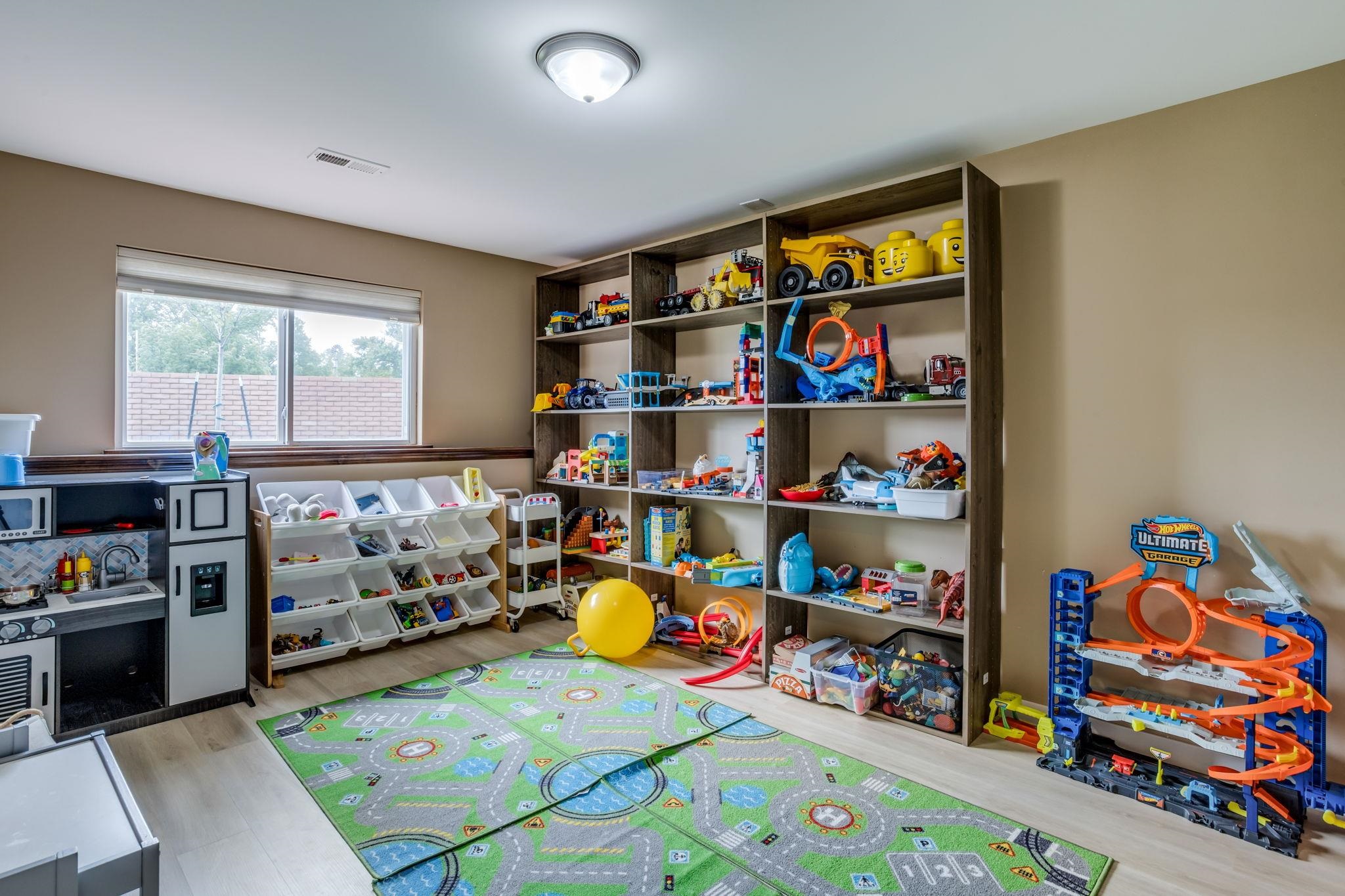 2340 S Mckenzie Ct, Andover, Kansas image 27