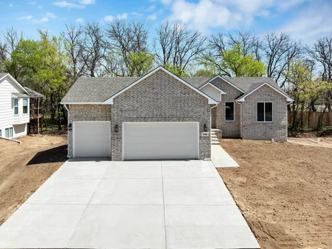 1542 S Meadowhaven St, Andover, KS 67002 - MLS#: 653846