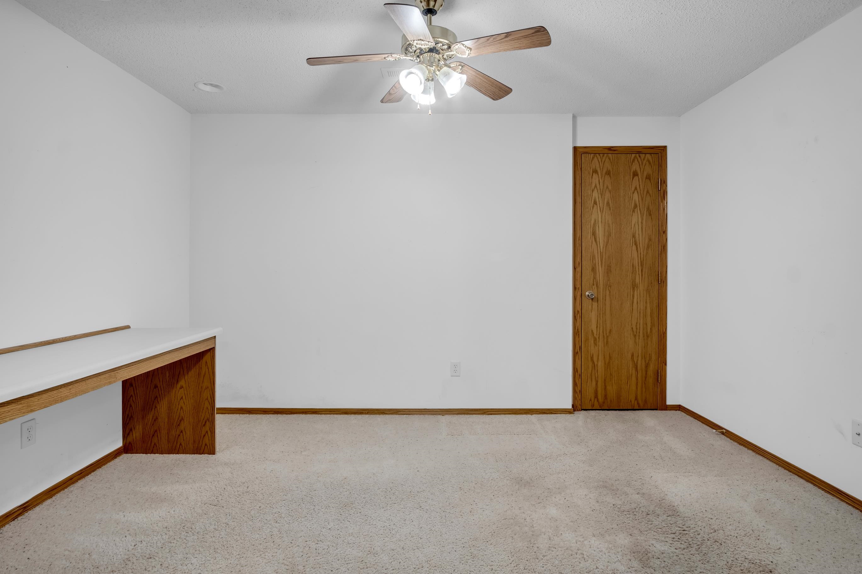 220 Sutton Dr, Newton, Kansas image 31