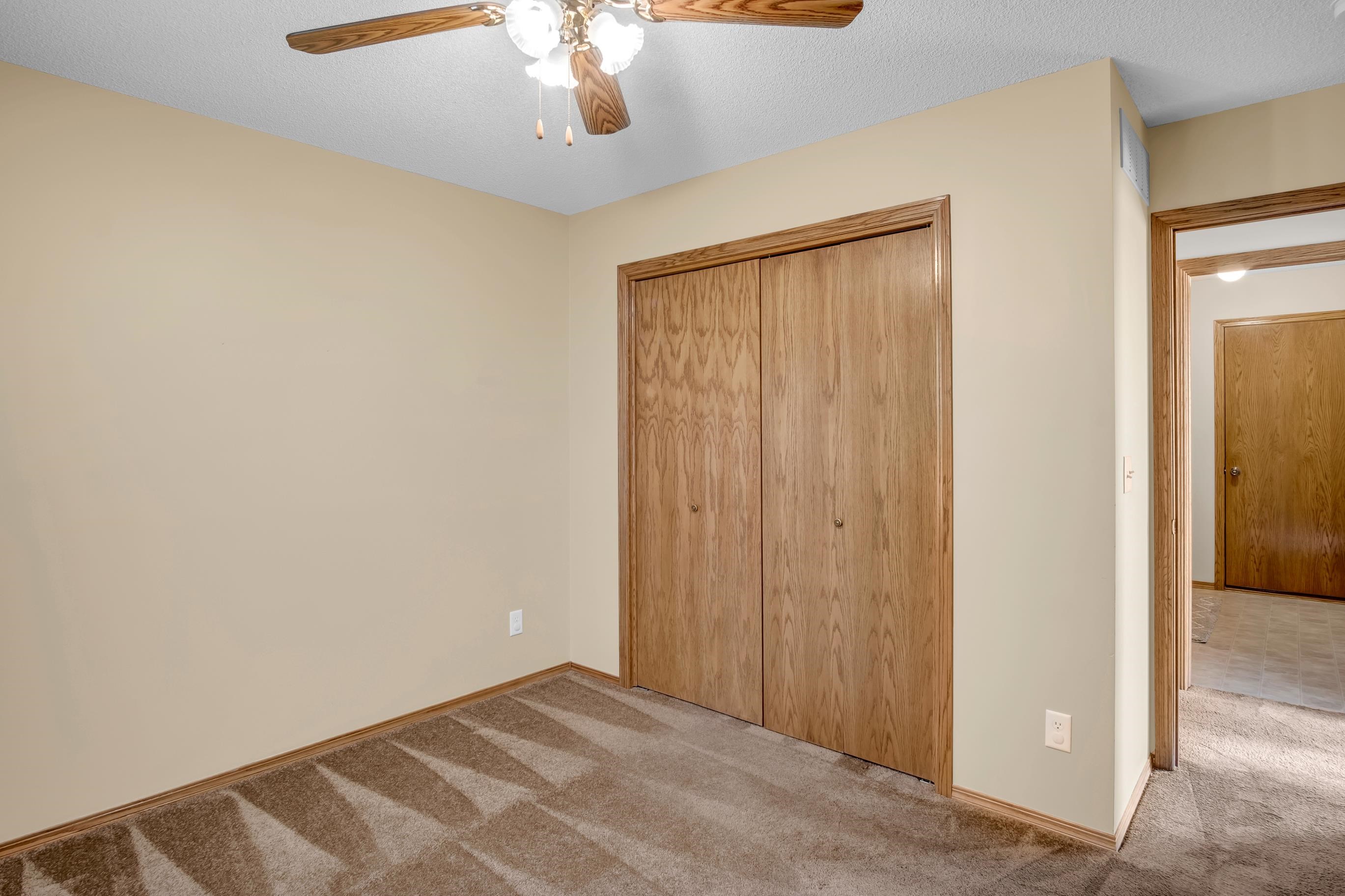 220 Sutton Dr, Newton, Kansas image 23