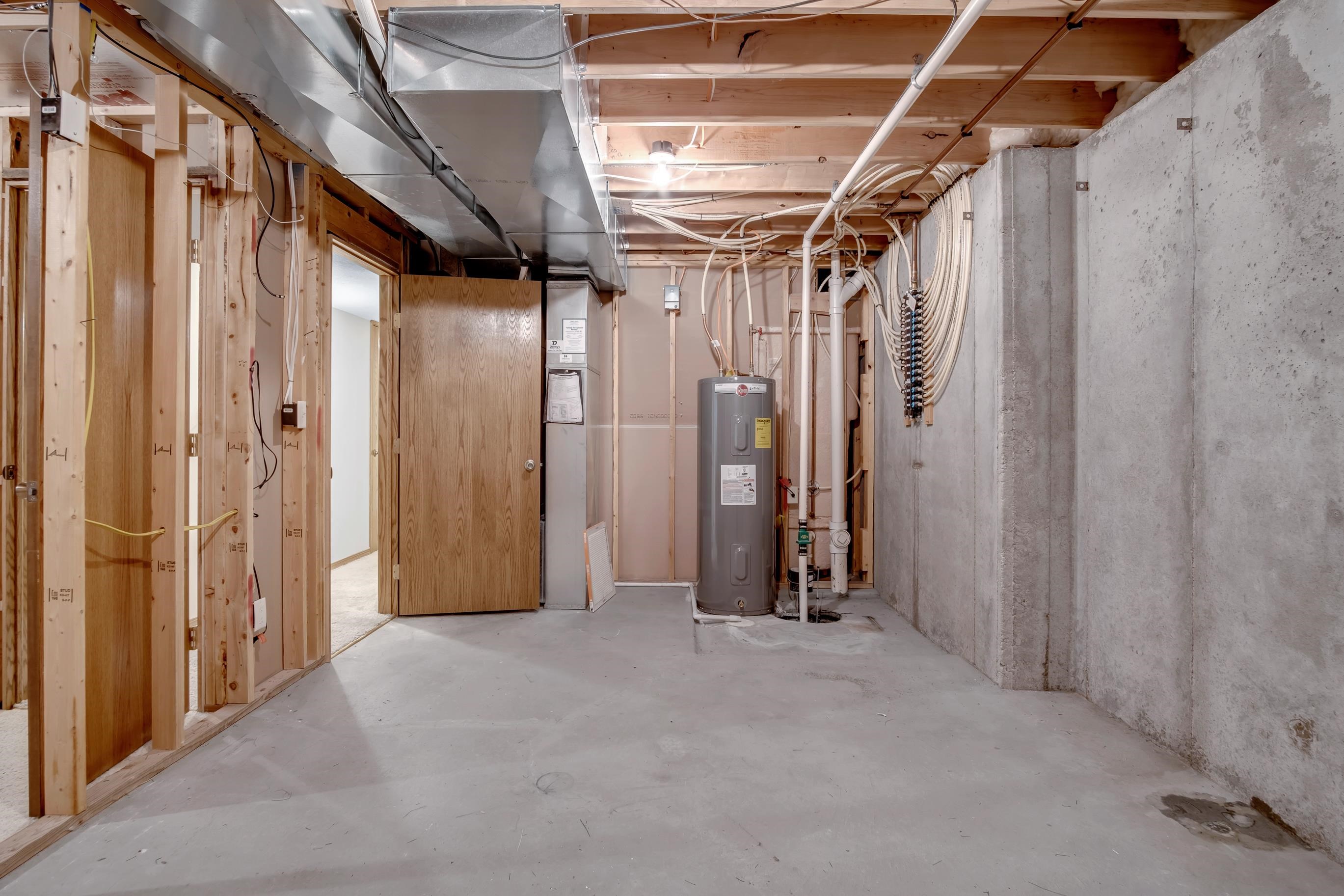 220 Sutton Dr, Newton, Kansas image 34