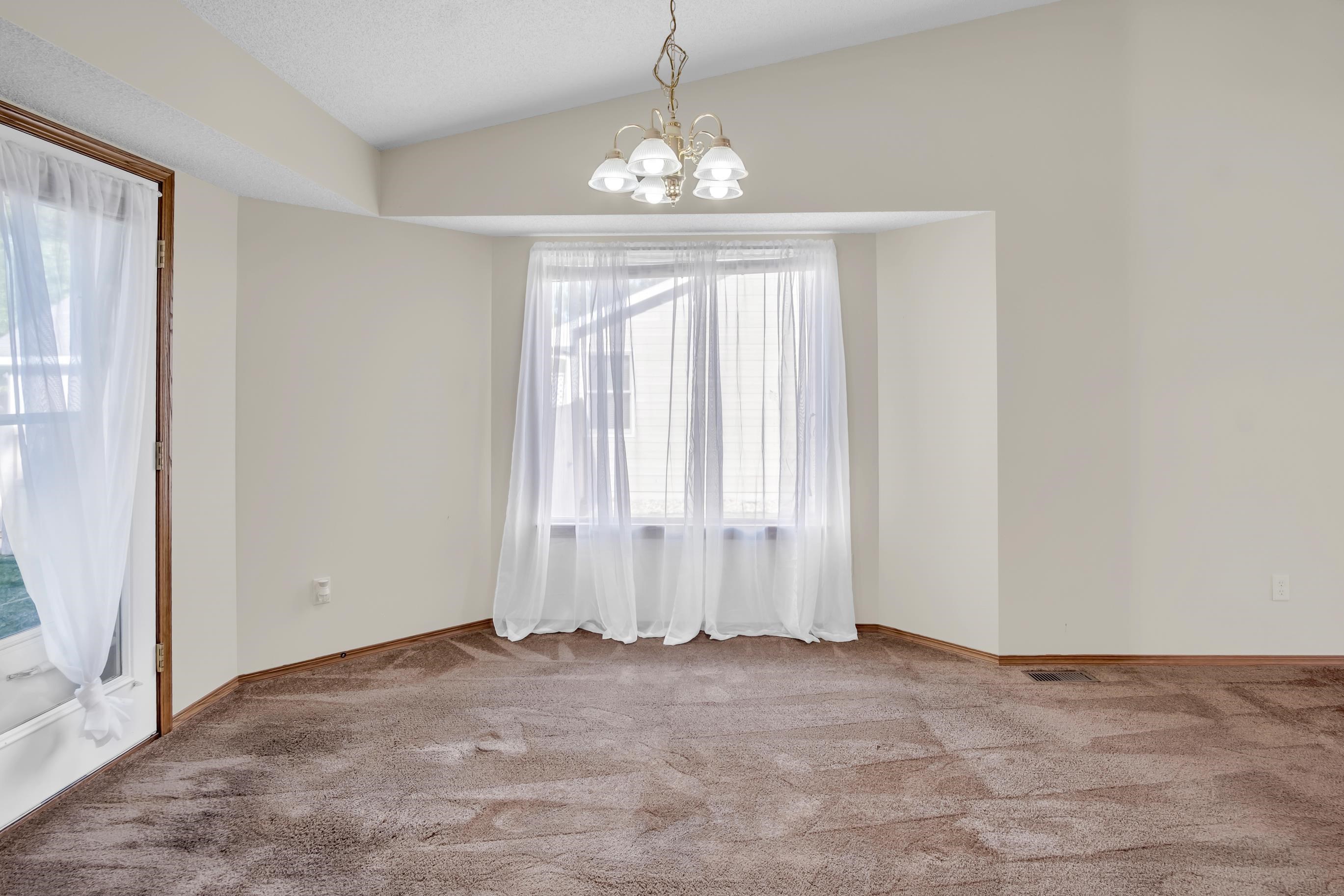 220 Sutton Dr, Newton, Kansas image 6