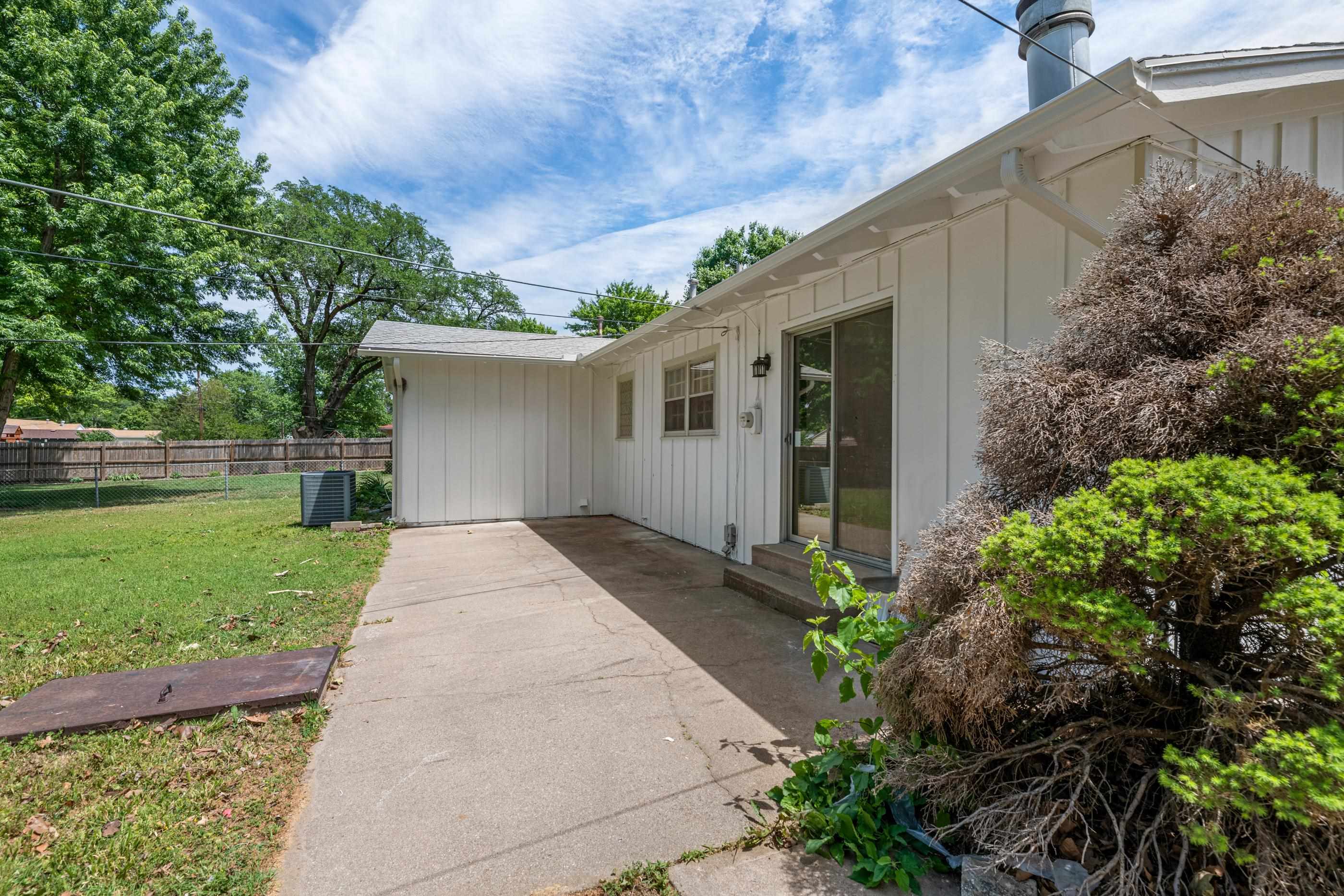 3908 W 19th St N St, Wichita, Kansas image 28