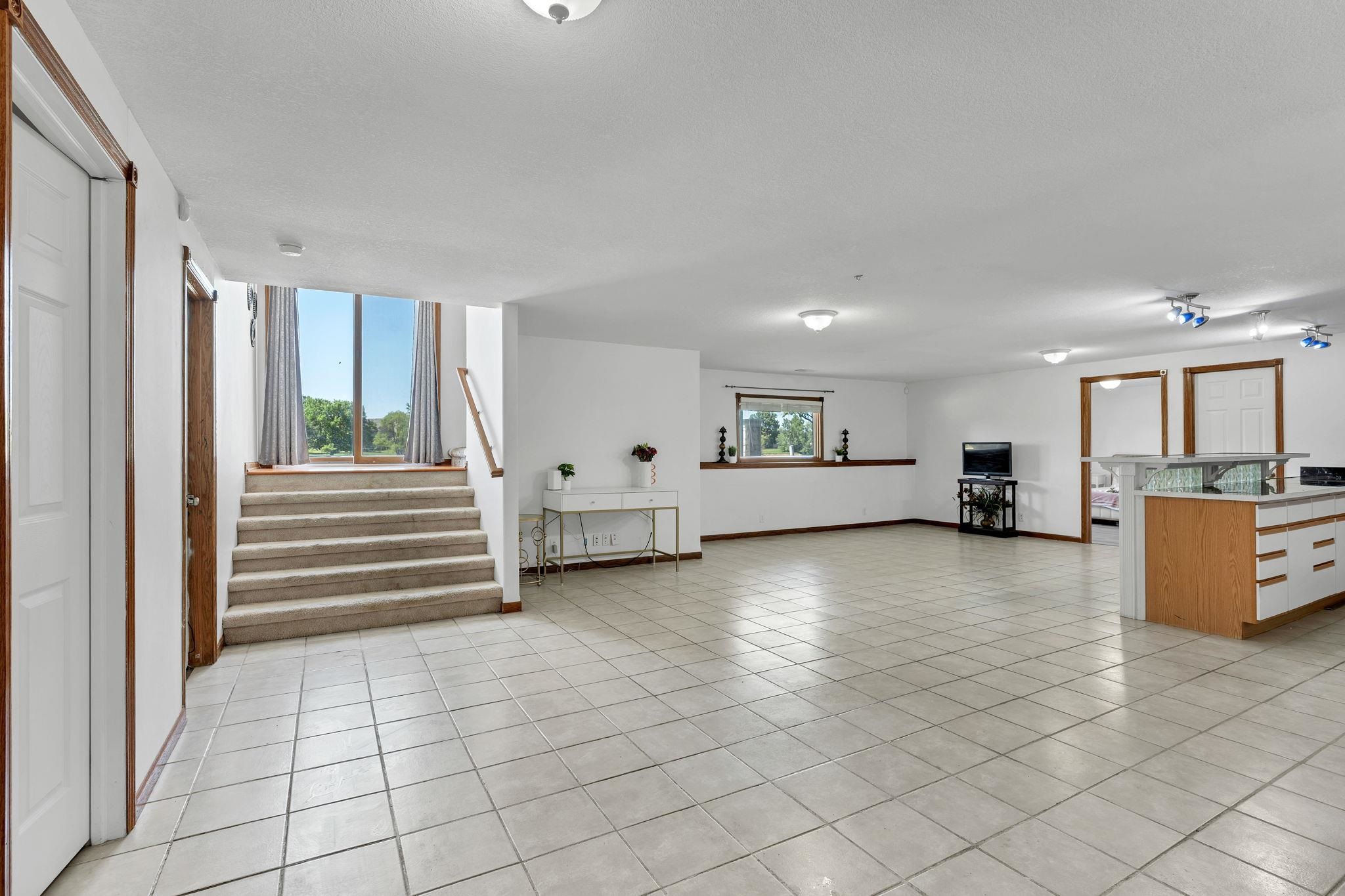 12218 E Andrea St, Wichita, Virginia image 25
