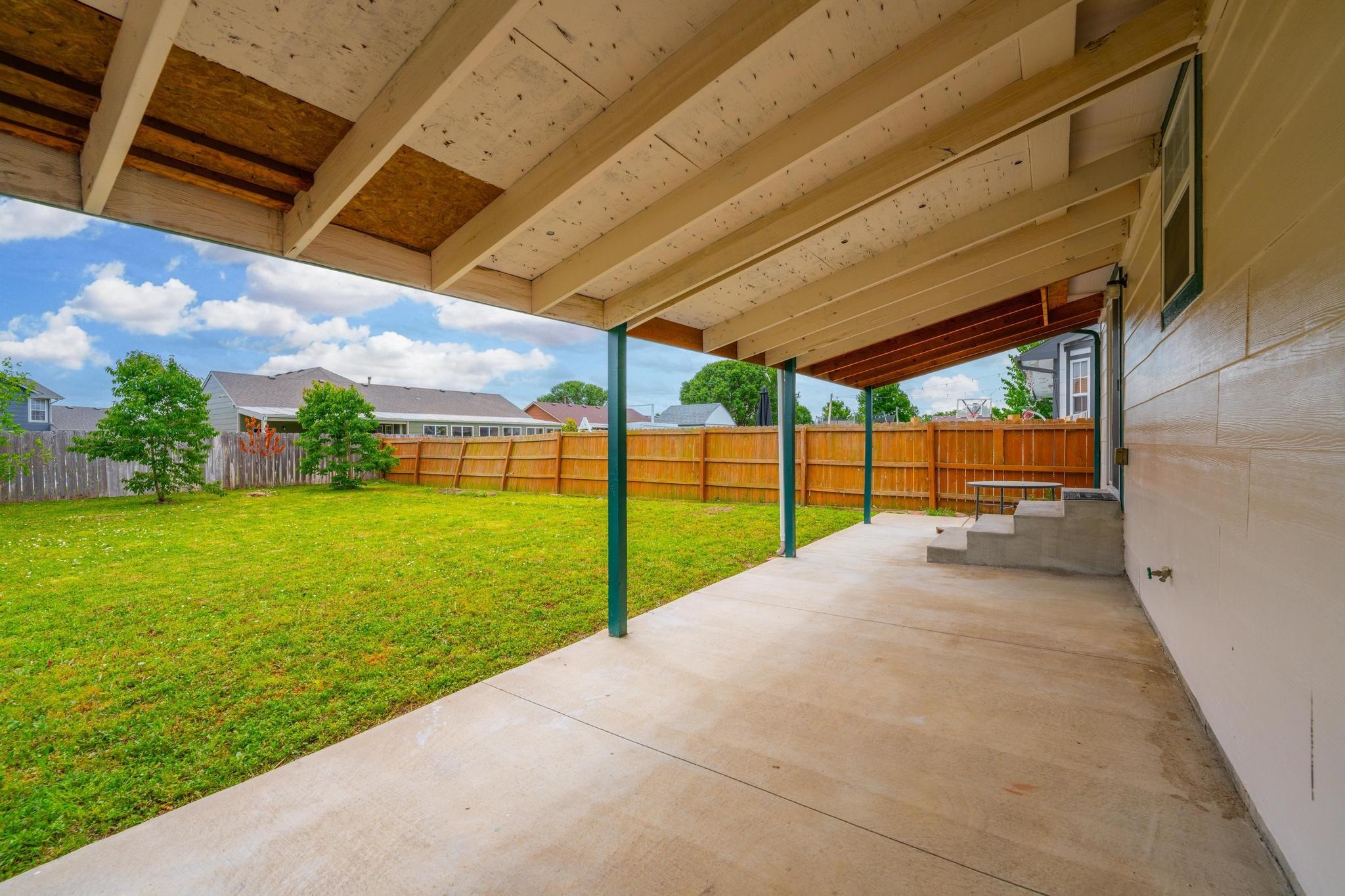 Wichita, Kansas 67207, United States, 4 Bedrooms Bedrooms, ,3 BathroomsBathrooms,Residential,Pending,54282