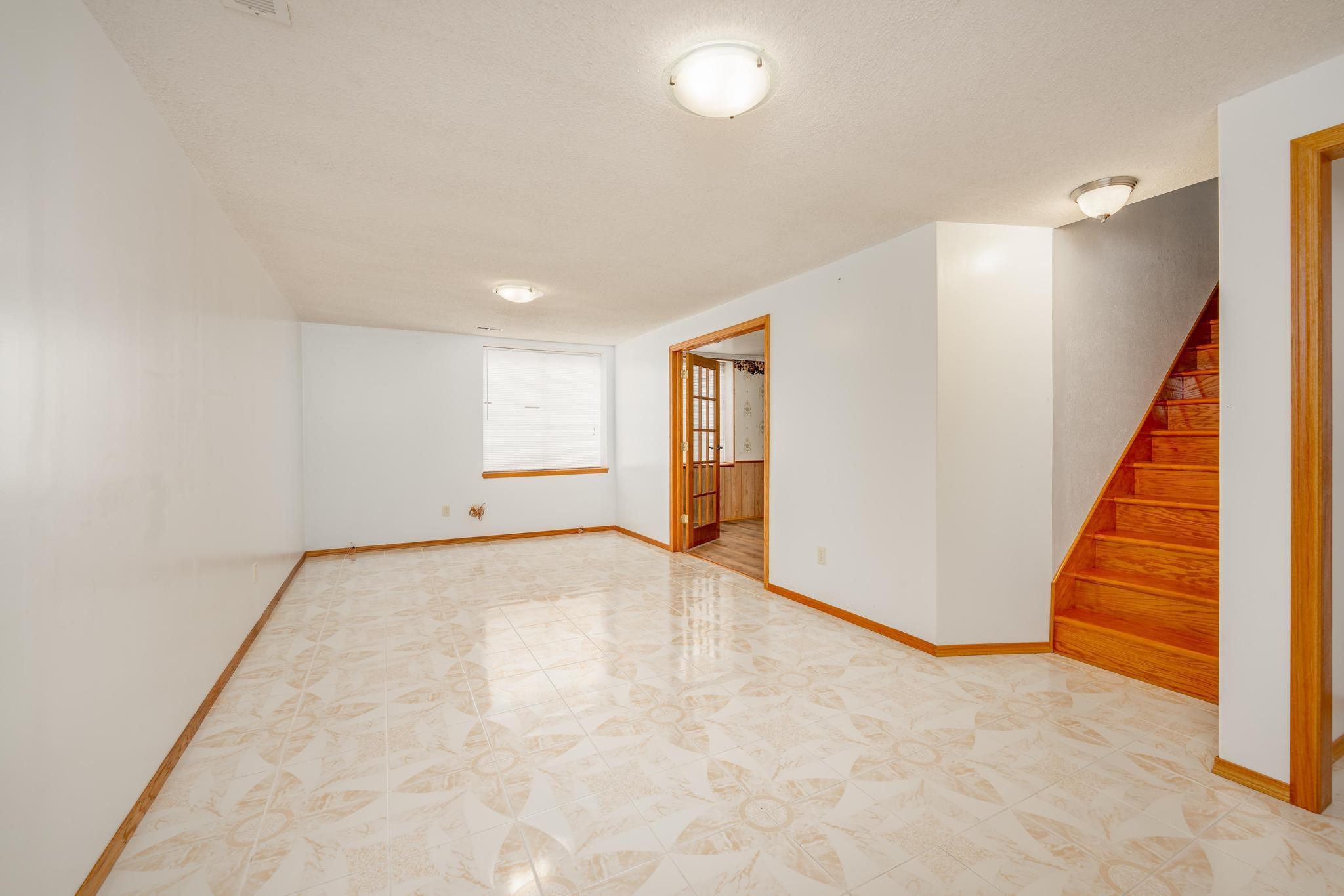 Wichita, Kansas 67207, United States, 4 Bedrooms Bedrooms, ,3 BathroomsBathrooms,Residential,Pending,54282