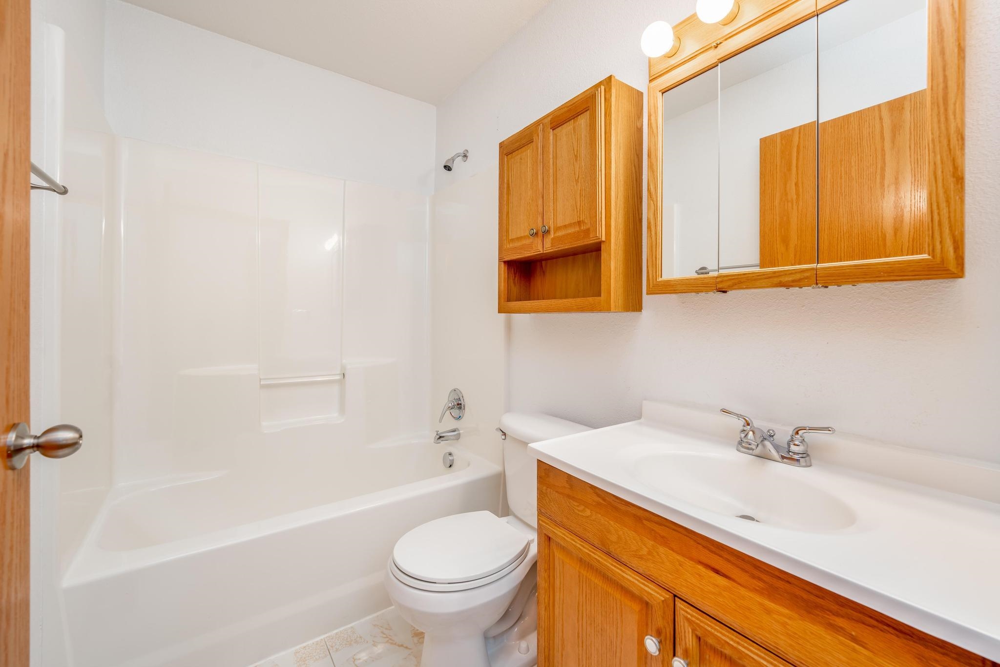 Wichita, Kansas 67207, United States, 4 Bedrooms Bedrooms, ,3 BathroomsBathrooms,Residential,Pending,54282