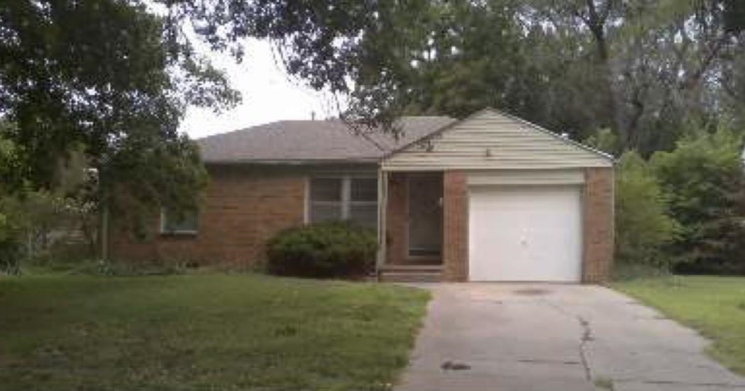 1615 N Terrace Dr, Wichita, Kansas image 1