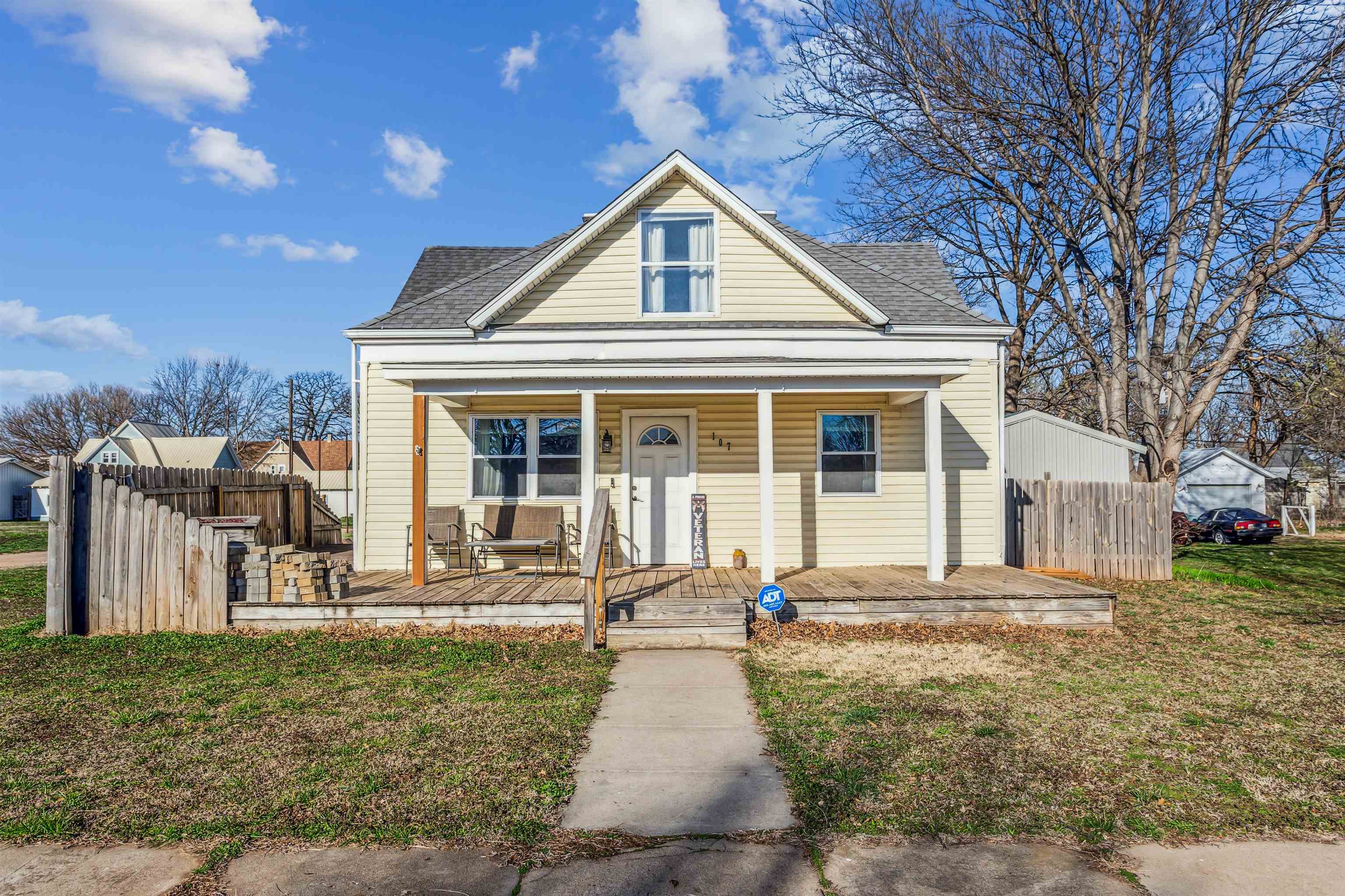 107 N Reno St, Haven, Kansas image 1