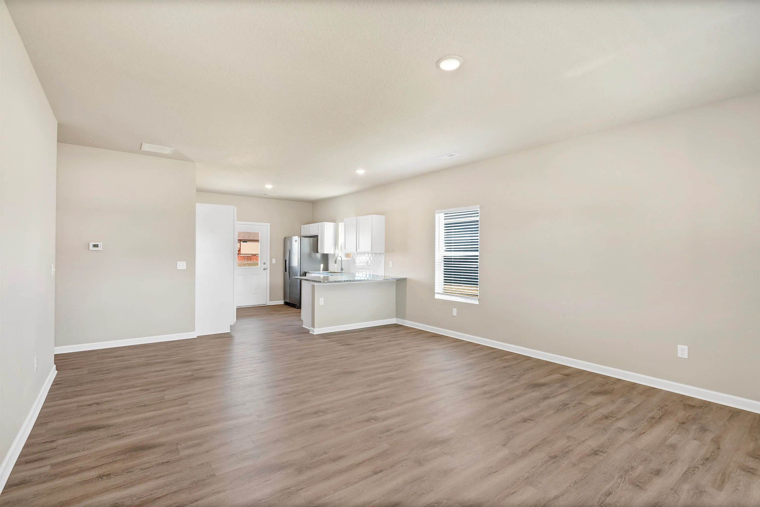 Valley Center, Kansas 67147, United States, 3 Bedrooms Bedrooms, ,2 BathroomsBathrooms,Residential,Pending,47169