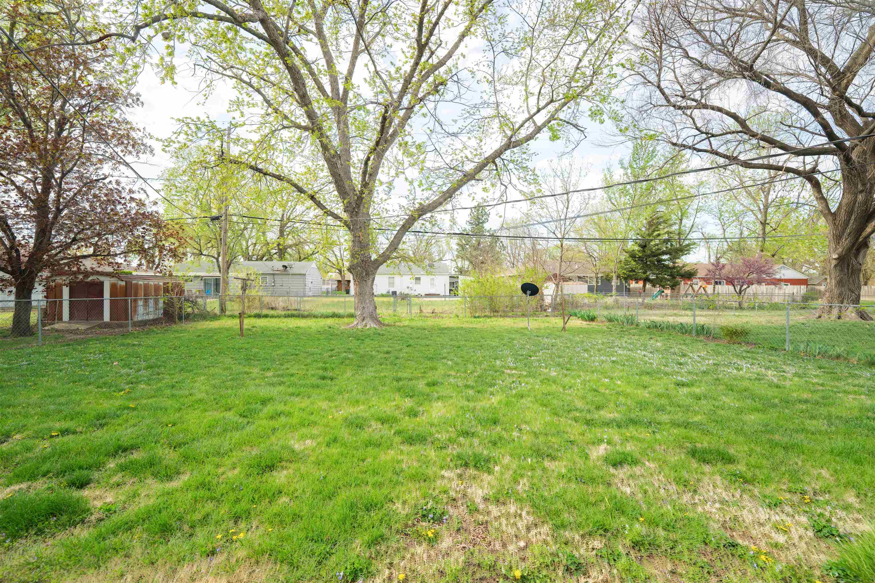 822 E Ellsworth Ave, Salina, Kansas image 11