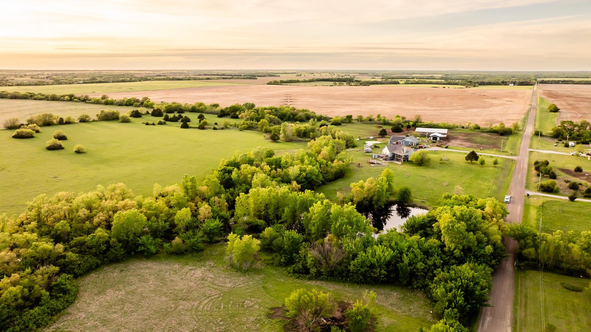 741 N Meridian Rd, Belle Plaine, Kansas image 1