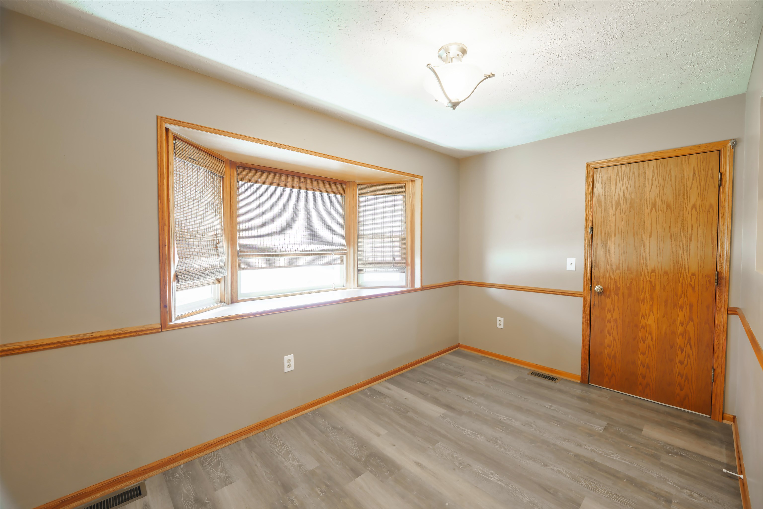 1225 E Magnolia Rd, Salina, Kansas image 8