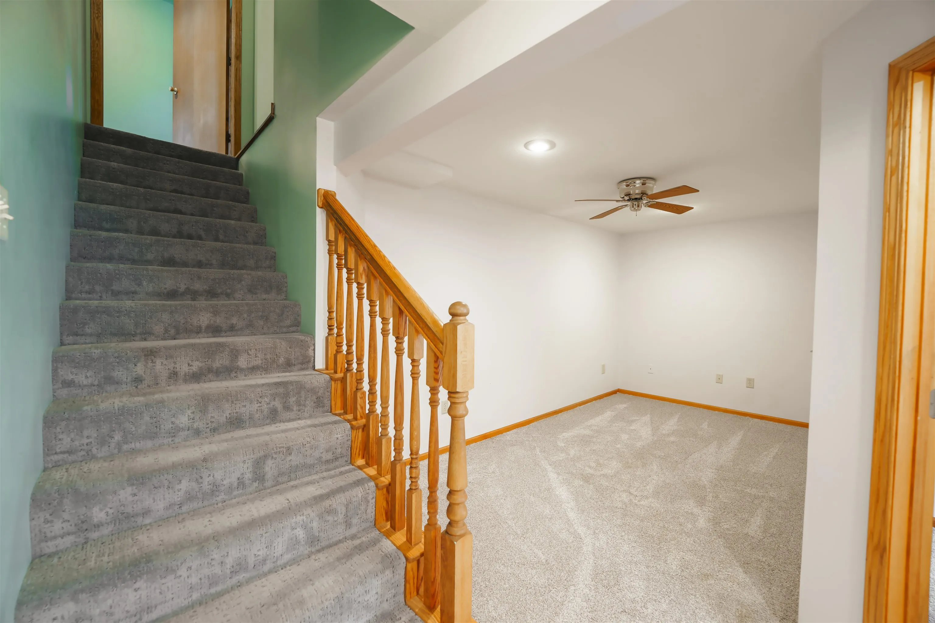 Salina, Kansas 67401, United States, 4 Bedrooms Bedrooms, ,2 BathroomsBathrooms,Residential,Pending,104928