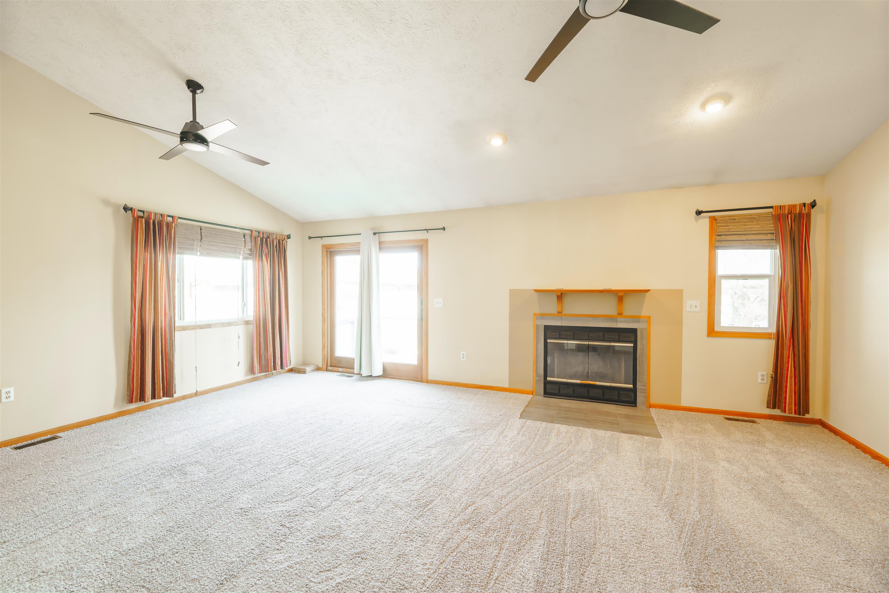 1225 E Magnolia Rd, Salina, Kansas image 4