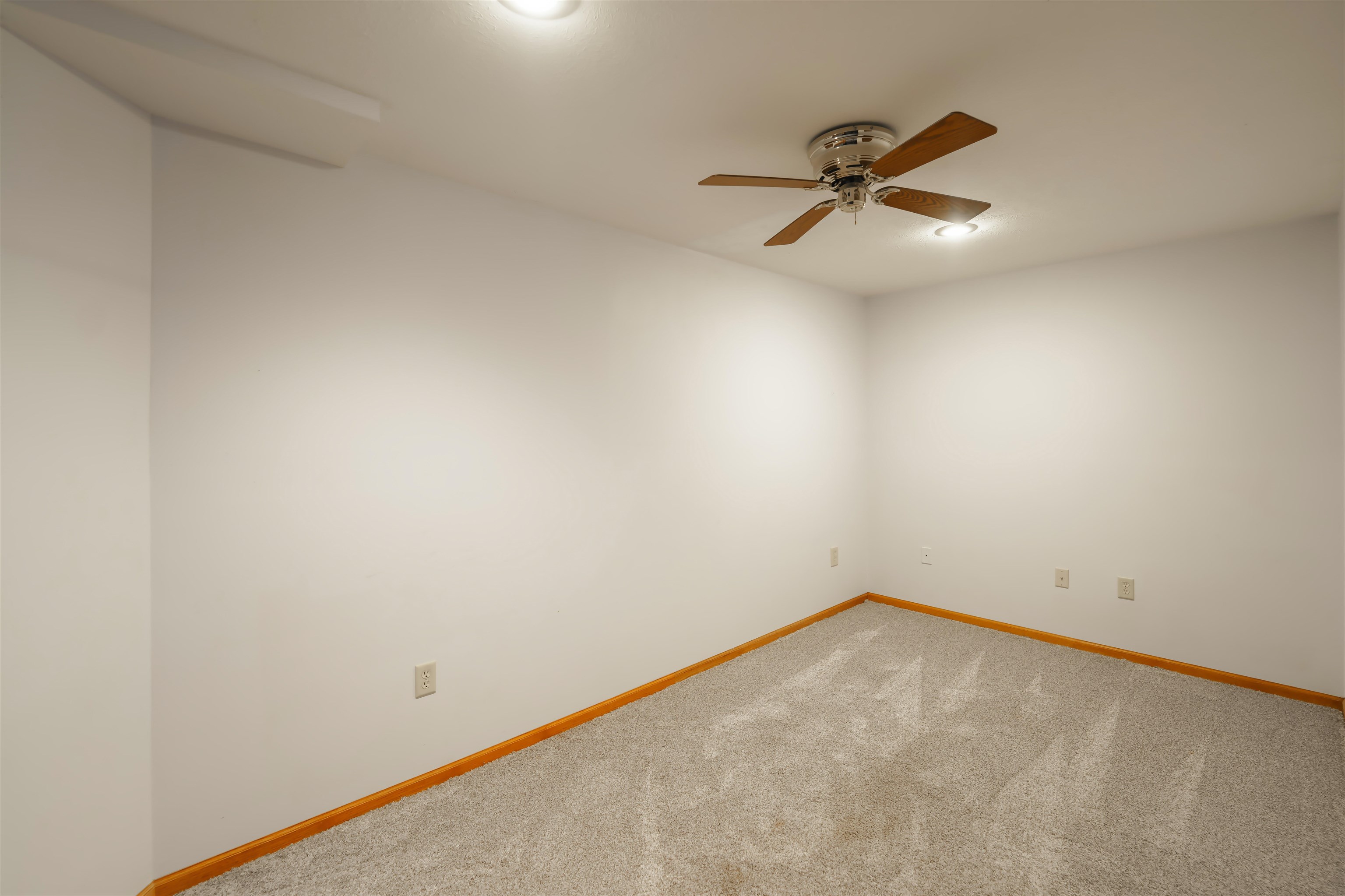1225 E Magnolia Rd, Salina, Kansas image 20