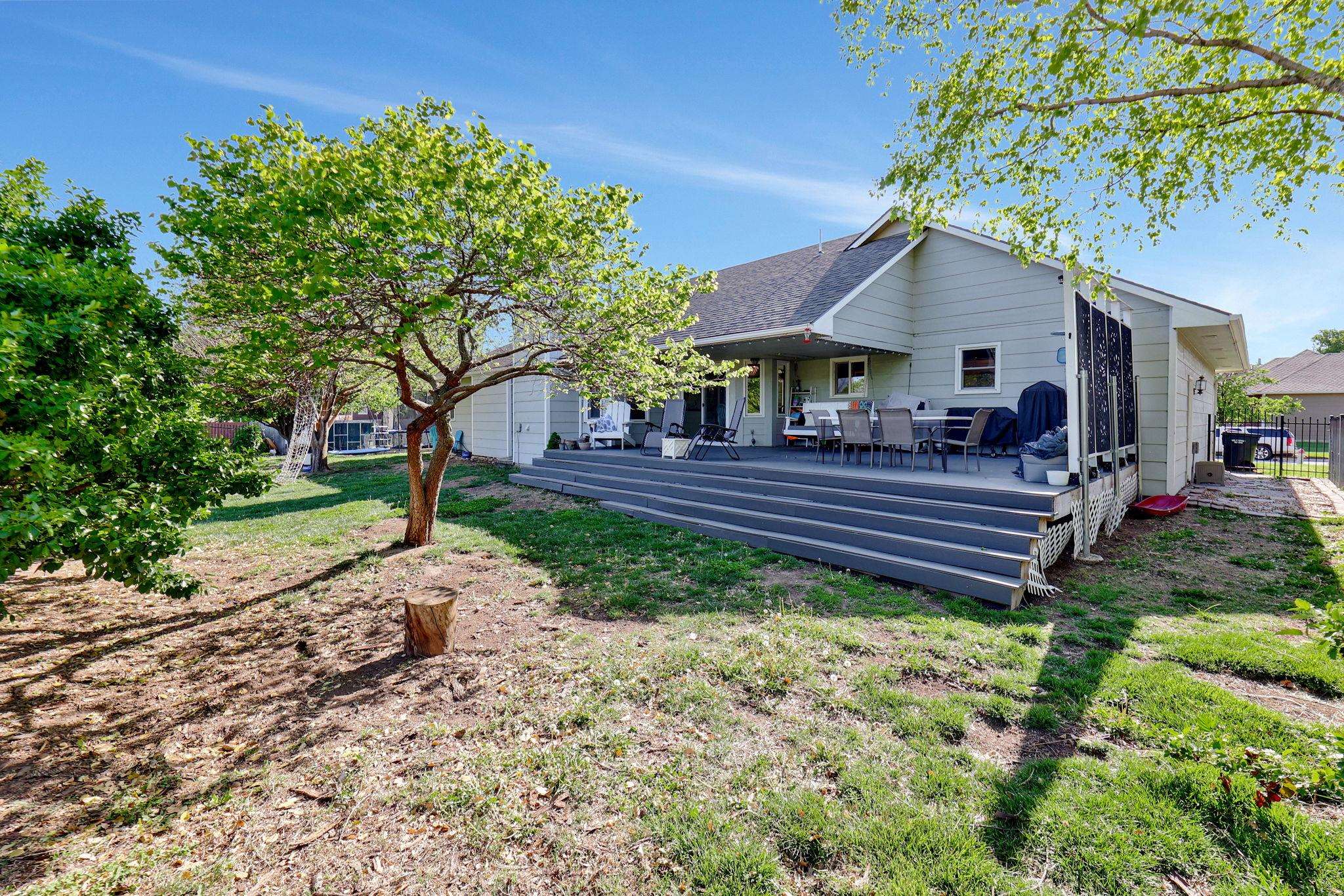 Wichita, Kansas 67212, United States, 5 Bedrooms Bedrooms, ,3 BathroomsBathrooms,Residential,Pending,59492