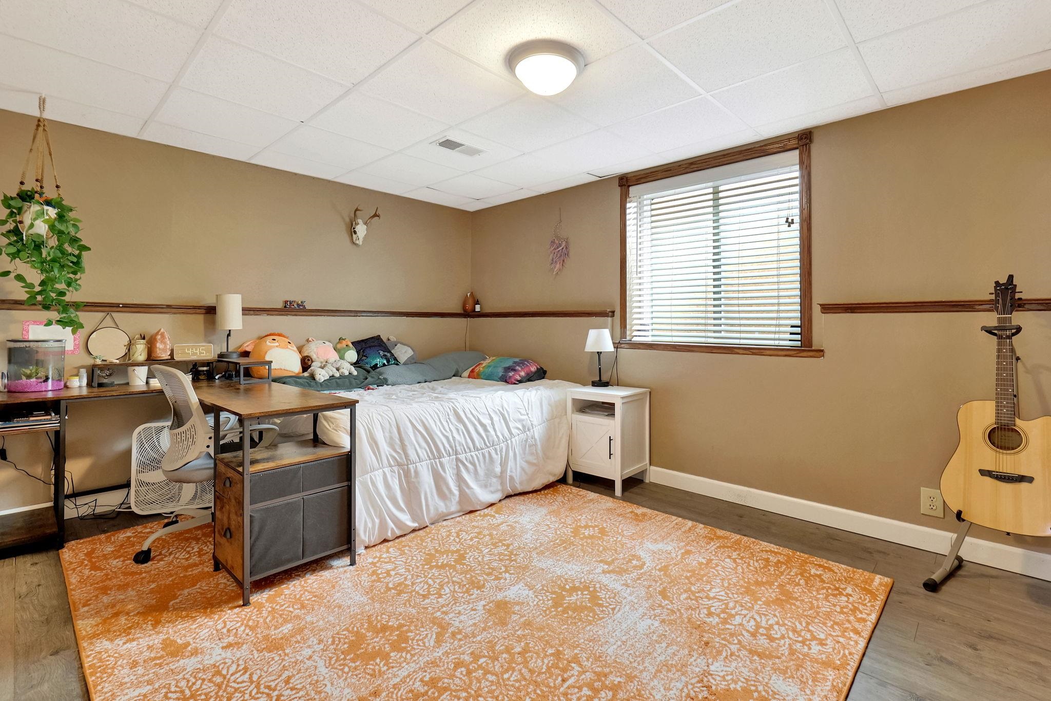 Wichita, Kansas 67212, United States, 5 Bedrooms Bedrooms, ,3 BathroomsBathrooms,Residential,Pending,59492