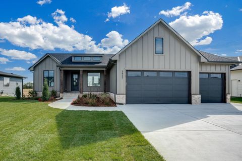 Homes For Sale - 3437 S Linden Ct<br/> Wichita, KS 67210