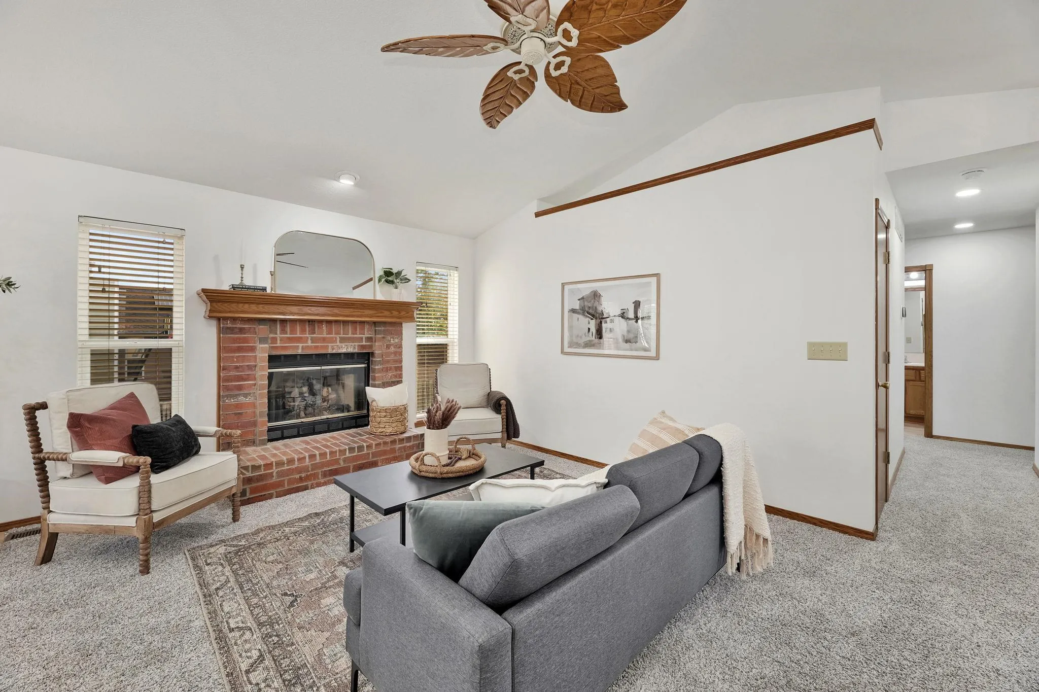 Wichita, Kansas 67209, United States, 4 Bedrooms Bedrooms, ,3 BathroomsBathrooms,Residential,Pending,42100