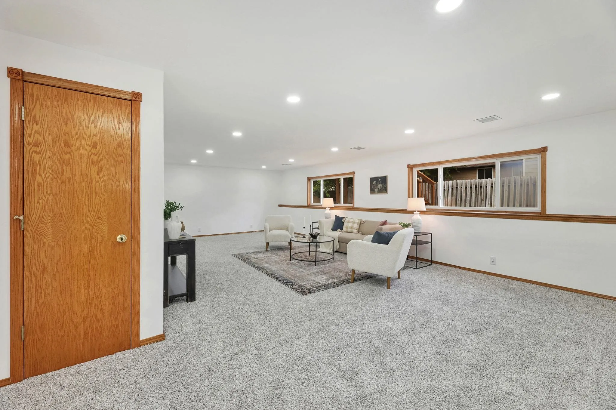 Wichita, Kansas 67209, United States, 4 Bedrooms Bedrooms, ,3 BathroomsBathrooms,Residential,Pending,42100