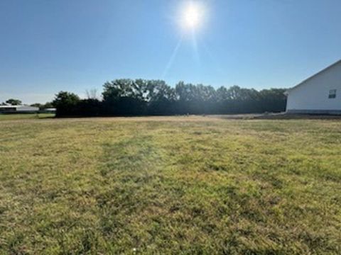 Vacant Land For Sale - 802 South Meadows Dr<br/> Harvey County, Hesston, KS 67062