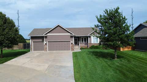 Homes For Sale - 604 Goldspike Ct<br/> Harvey County, Newton, KS 67114