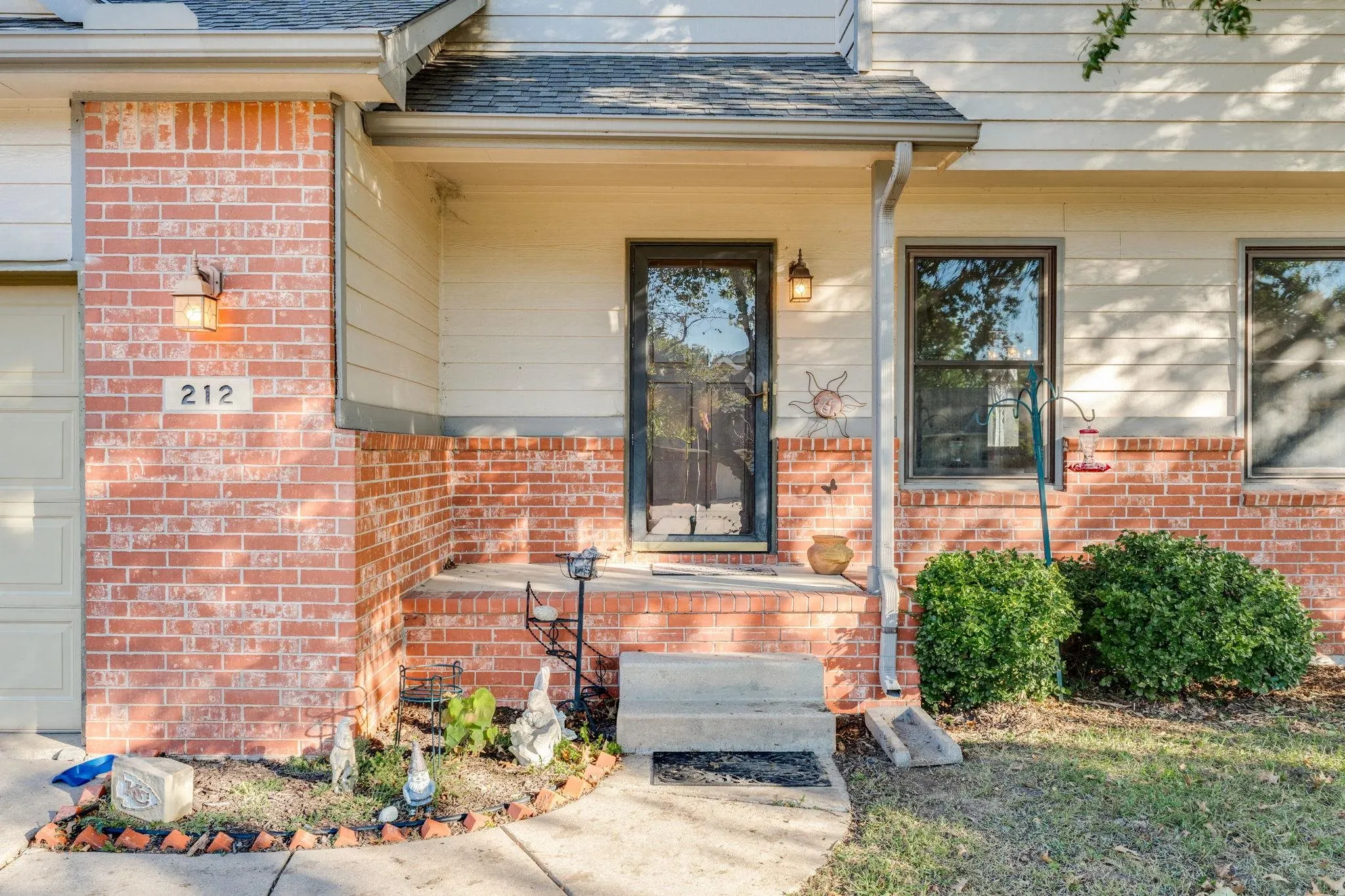 Derby, Kansas 67037, United States, 4 Bedrooms Bedrooms, ,4 BathroomsBathrooms,Residential,Active,232943