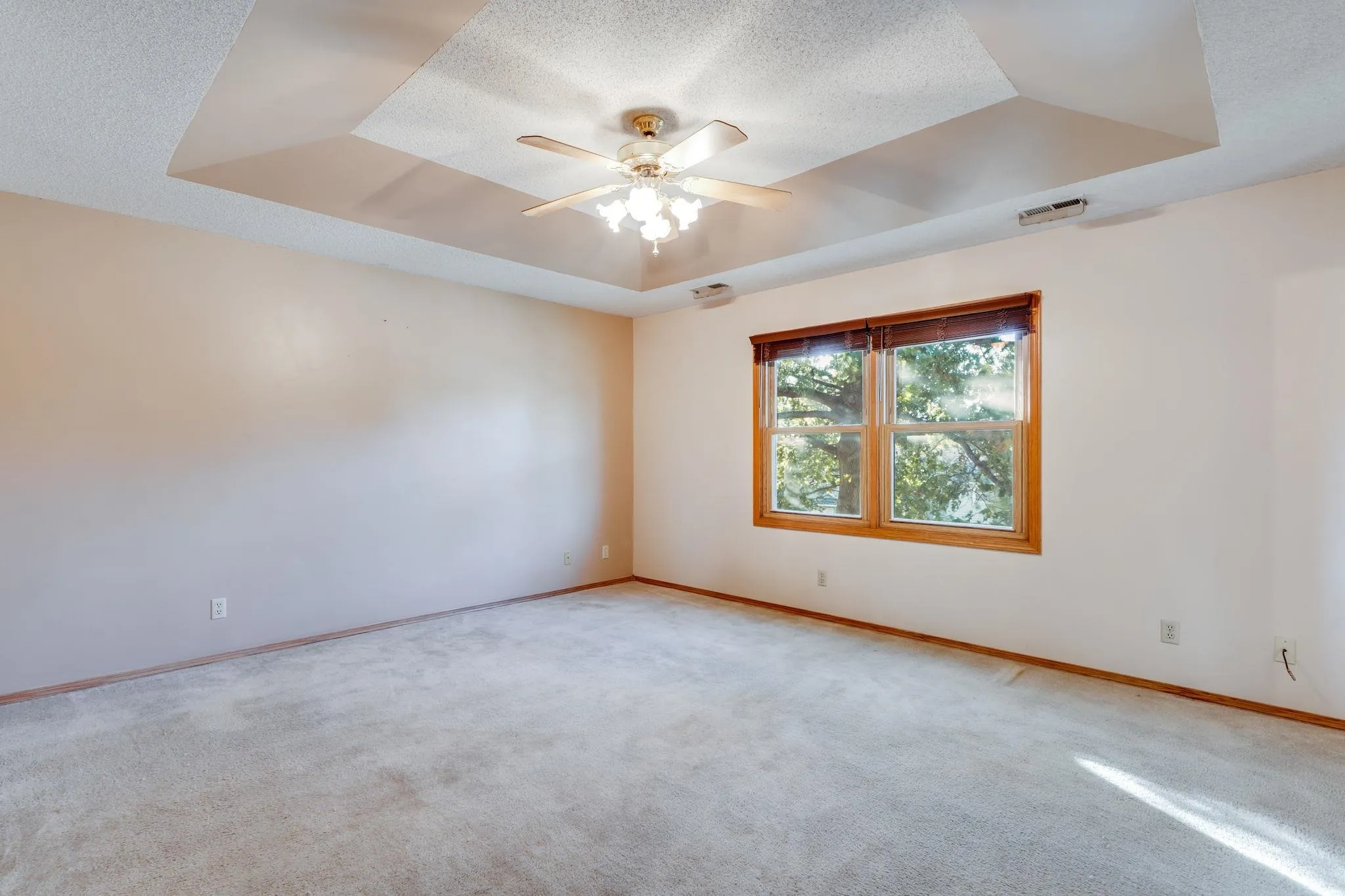 Derby, Kansas 67037, United States, 4 Bedrooms Bedrooms, ,4 BathroomsBathrooms,Residential,Active,232943