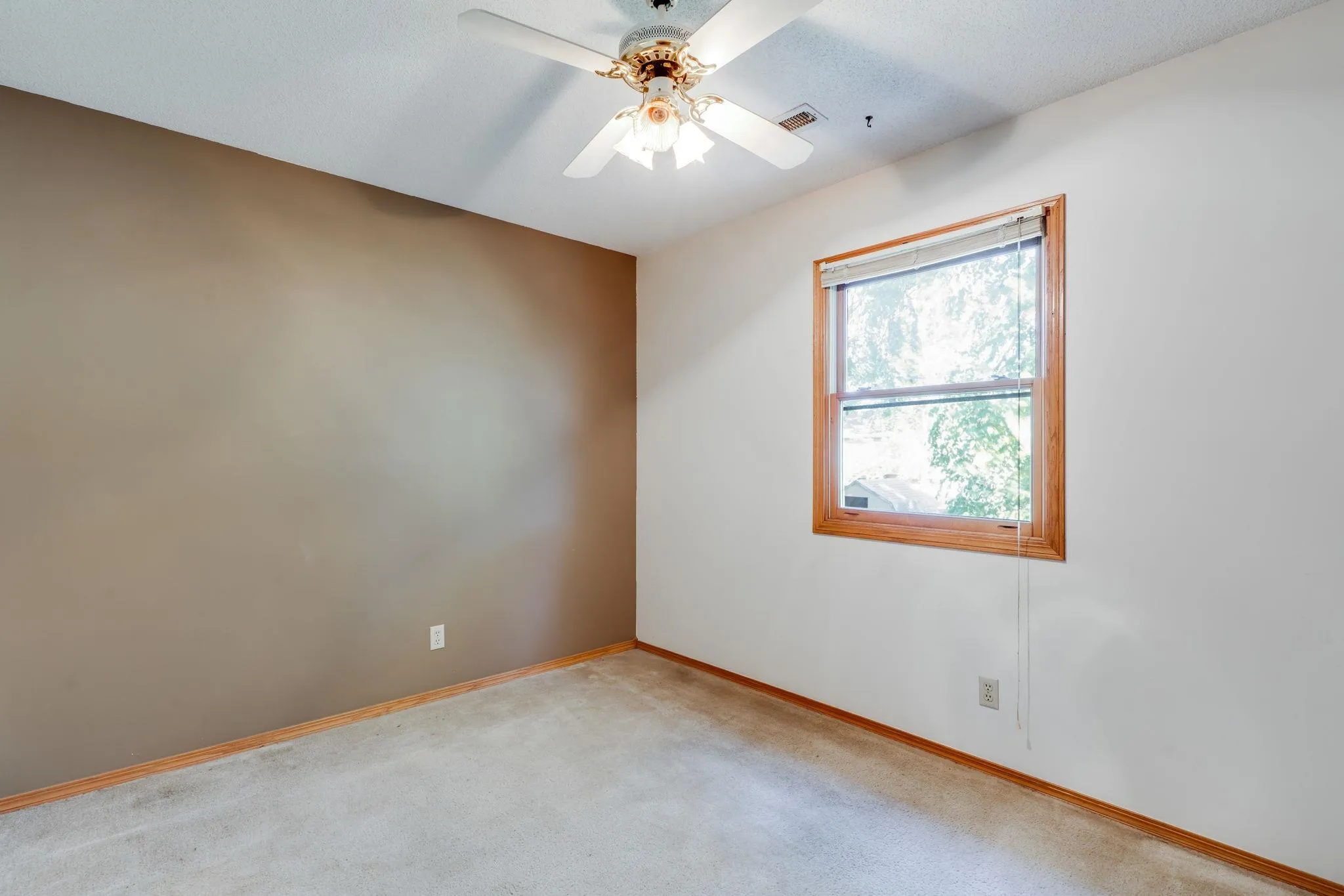 Derby, Kansas 67037, United States, 4 Bedrooms Bedrooms, ,4 BathroomsBathrooms,Residential,Active,232943