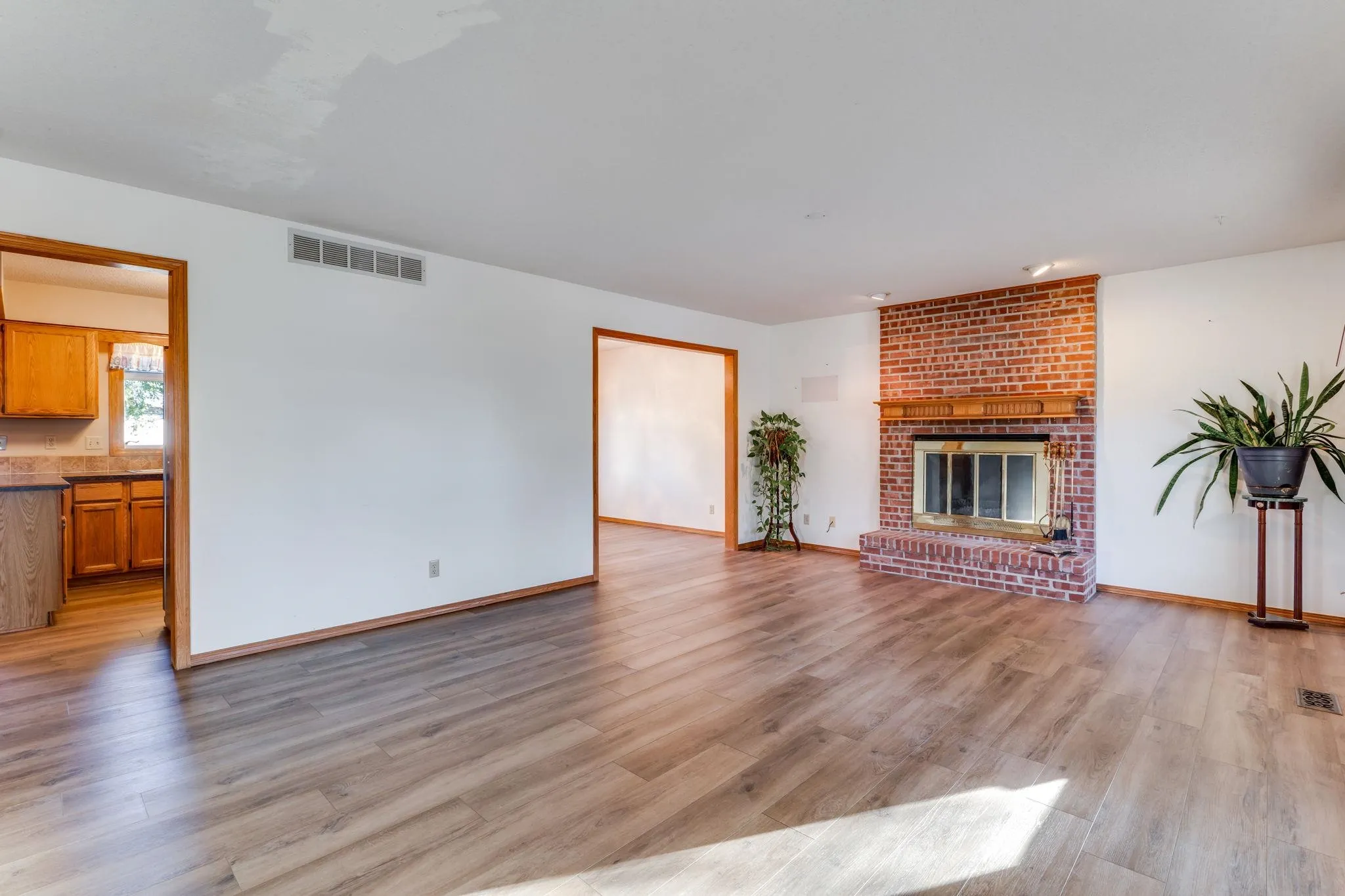 Derby, Kansas 67037, United States, 4 Bedrooms Bedrooms, ,4 BathroomsBathrooms,Residential,Active,232943