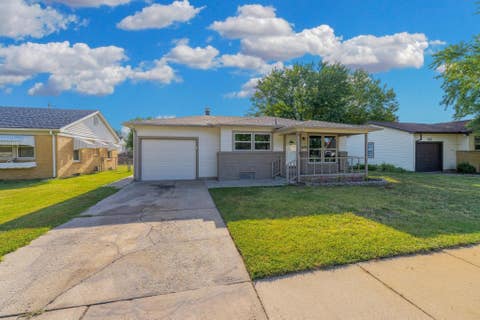 Homes For Sale - 122 N Gow St<br/> Wichita, KS 67203