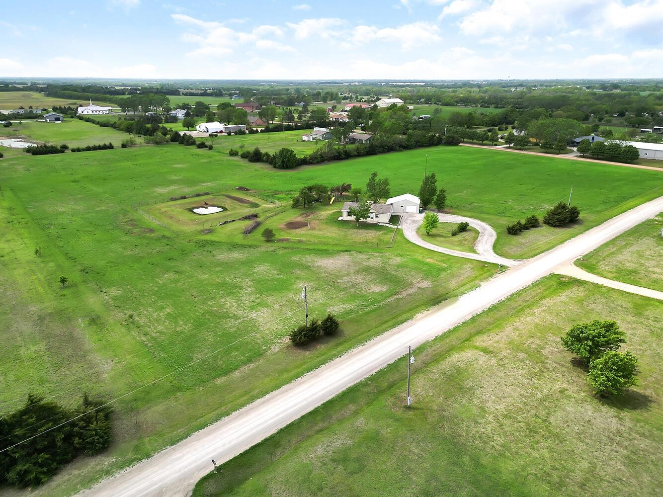 807 W Fox Brier Rd, Rose Hill, Kansas image 5
