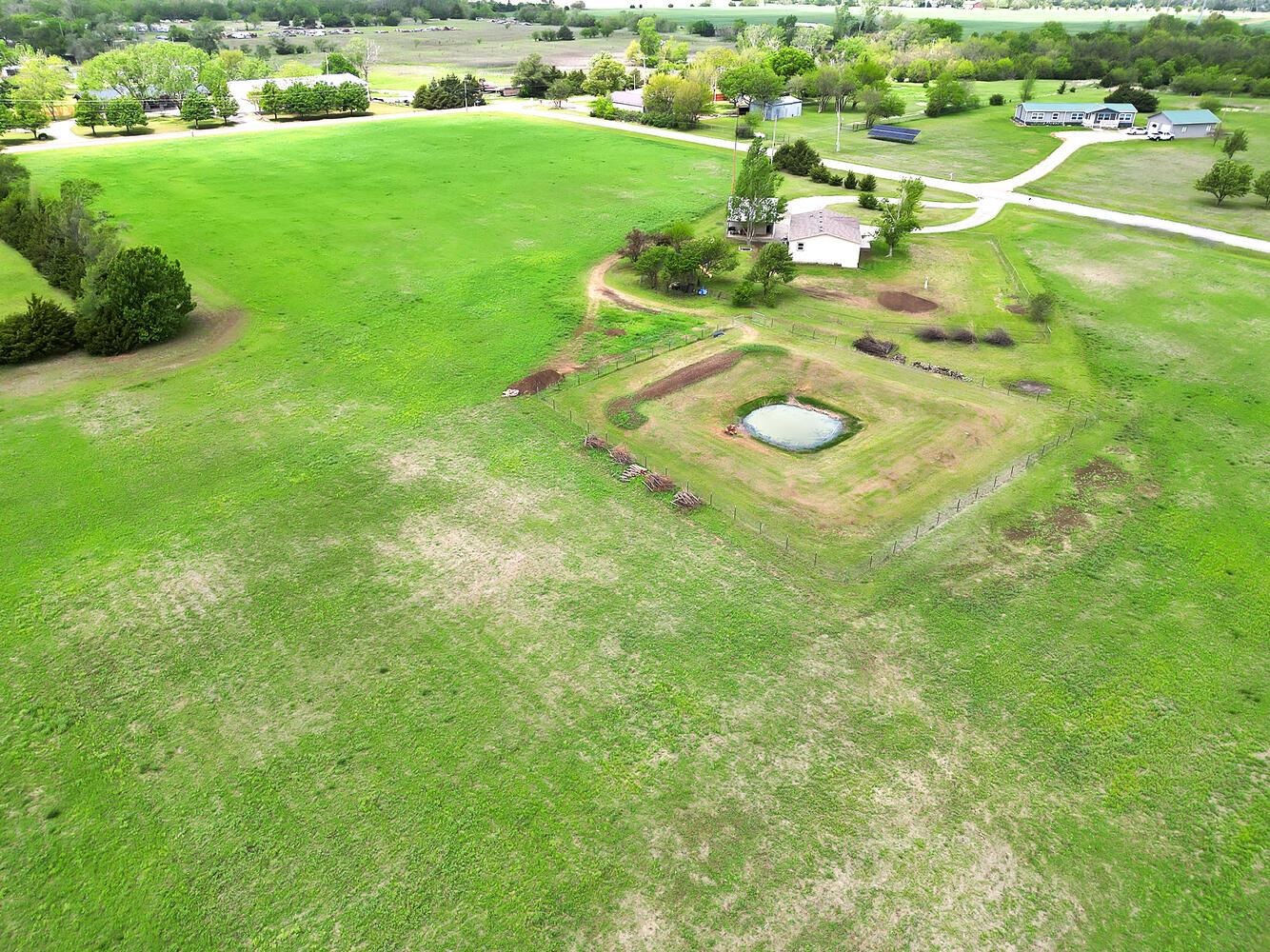 807 W Fox Brier Rd, Rose Hill, Kansas image 33