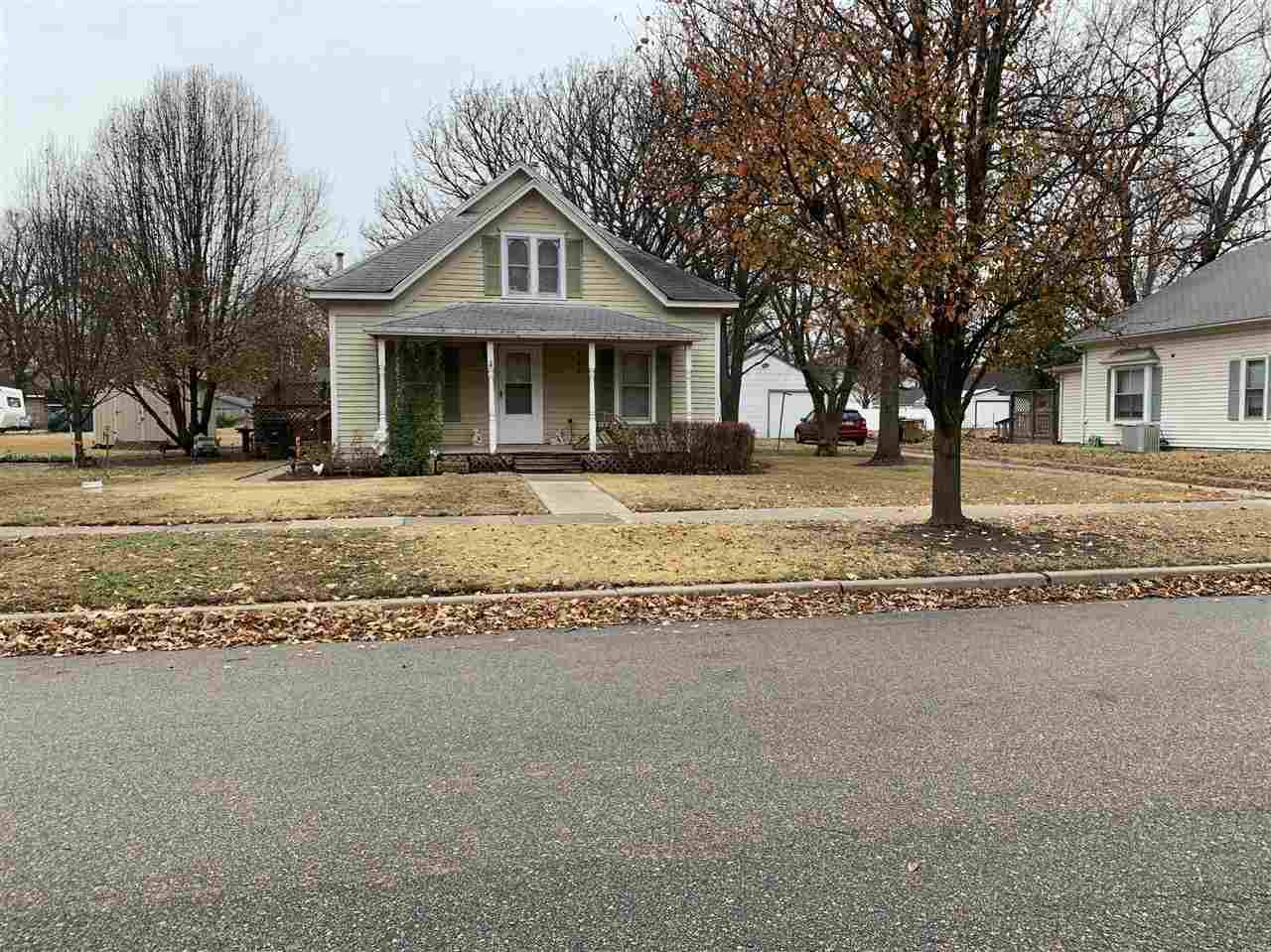109 N EMPORIA ST  