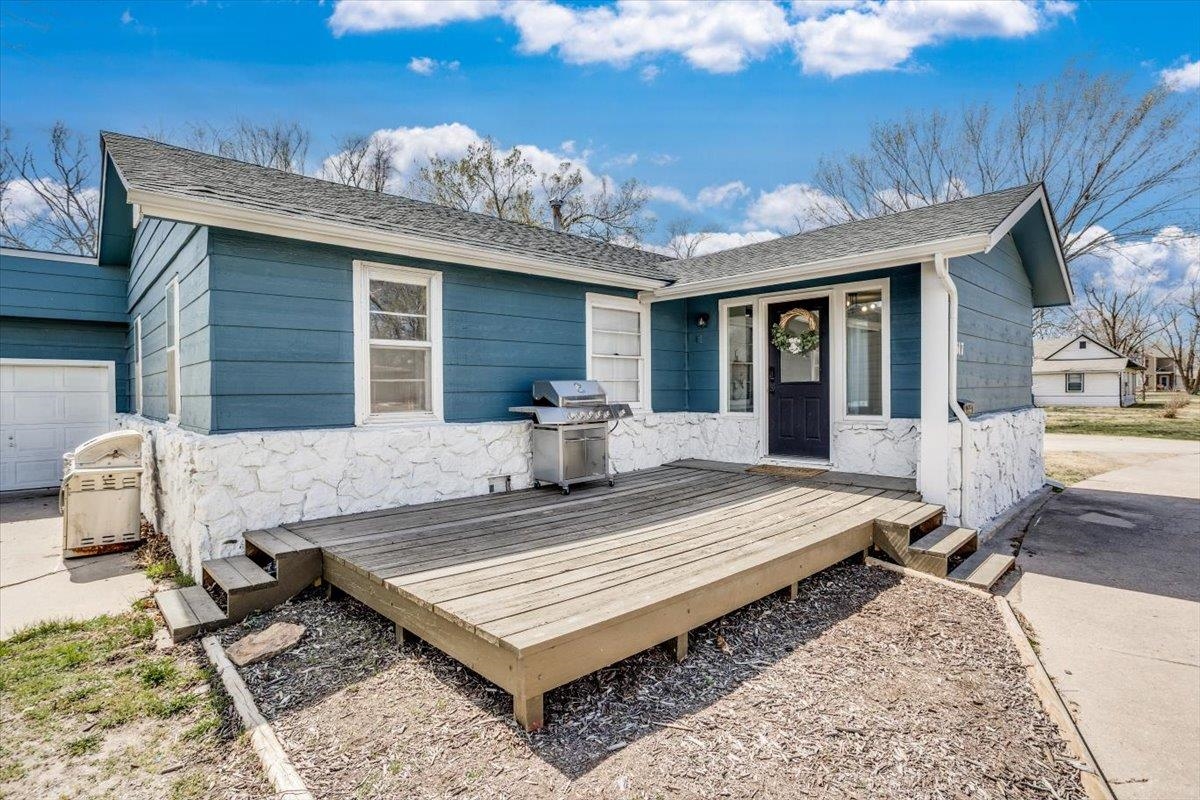317 E 6th St, Halstead, Kansas image 3
