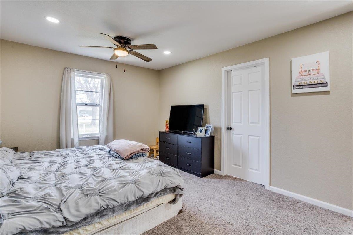 317 E 6th St, Halstead, Kansas image 20