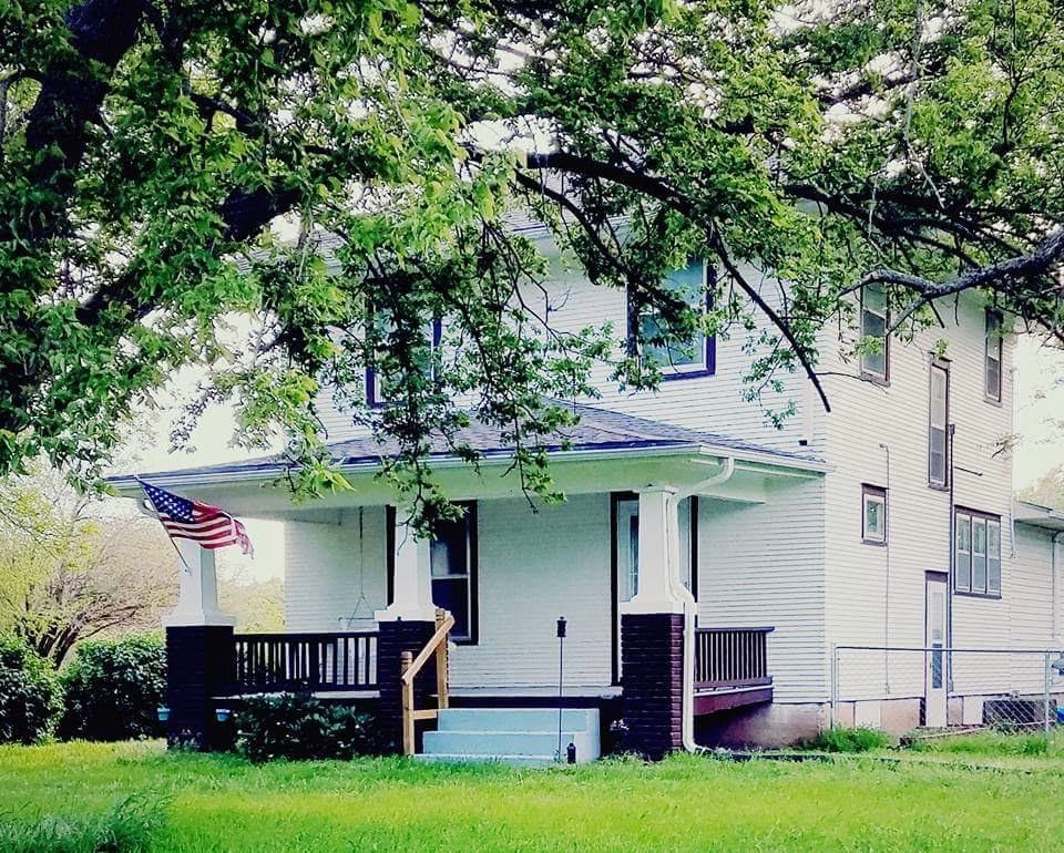 2041 N Link Rd, Salina, Kansas image 1
